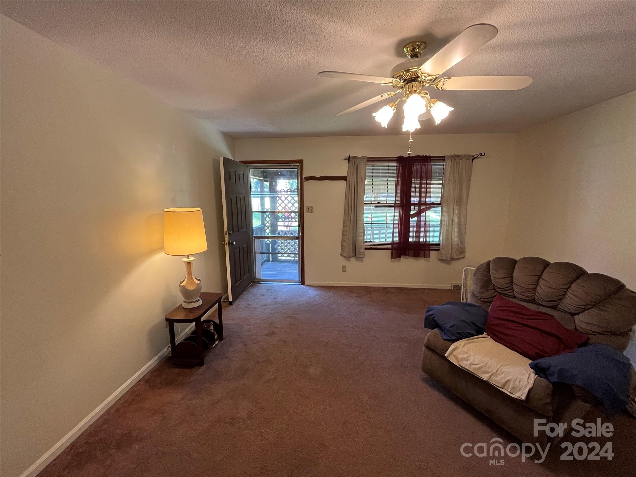1821 Reservation Road