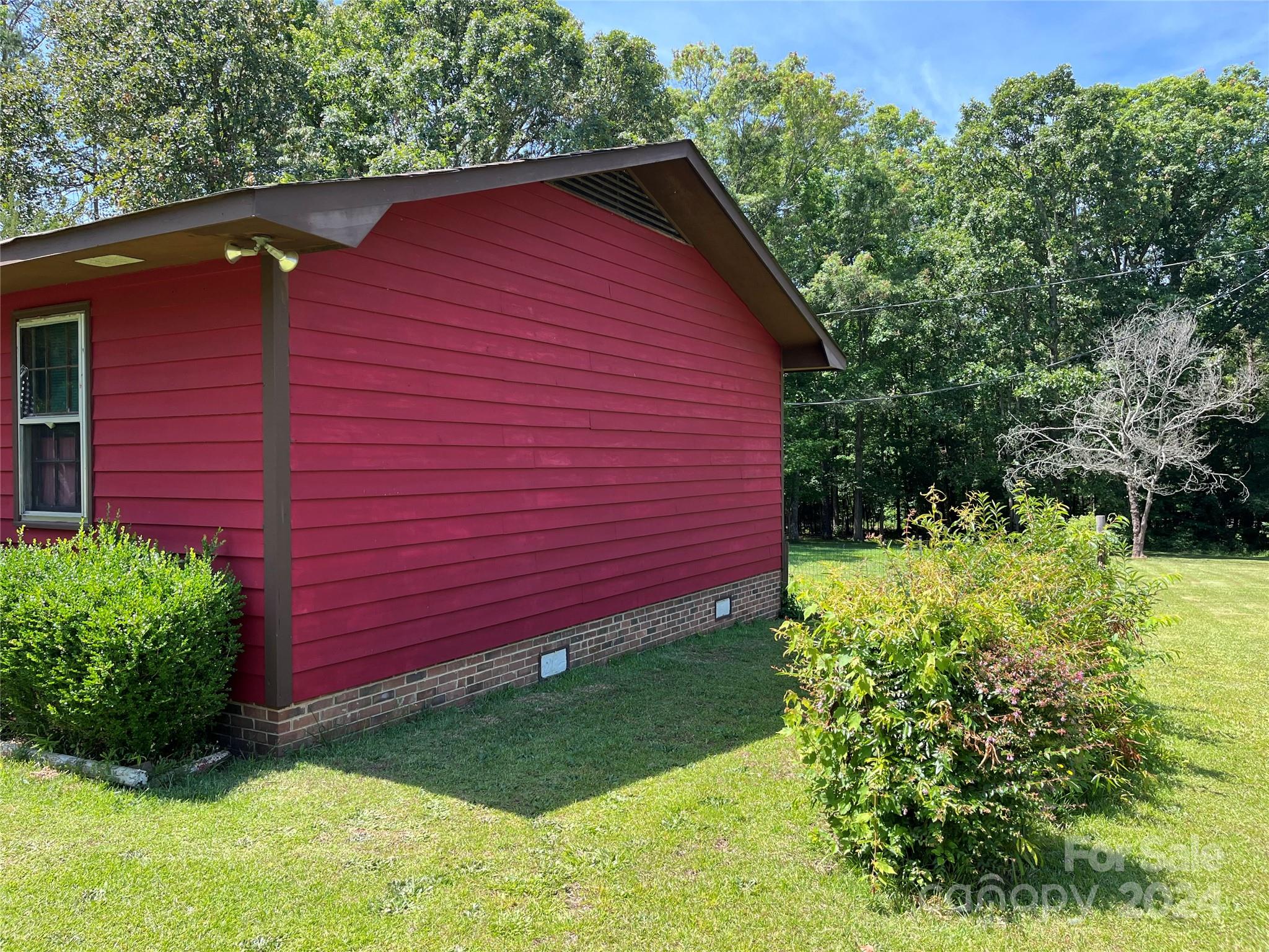 1821 Reservation Road