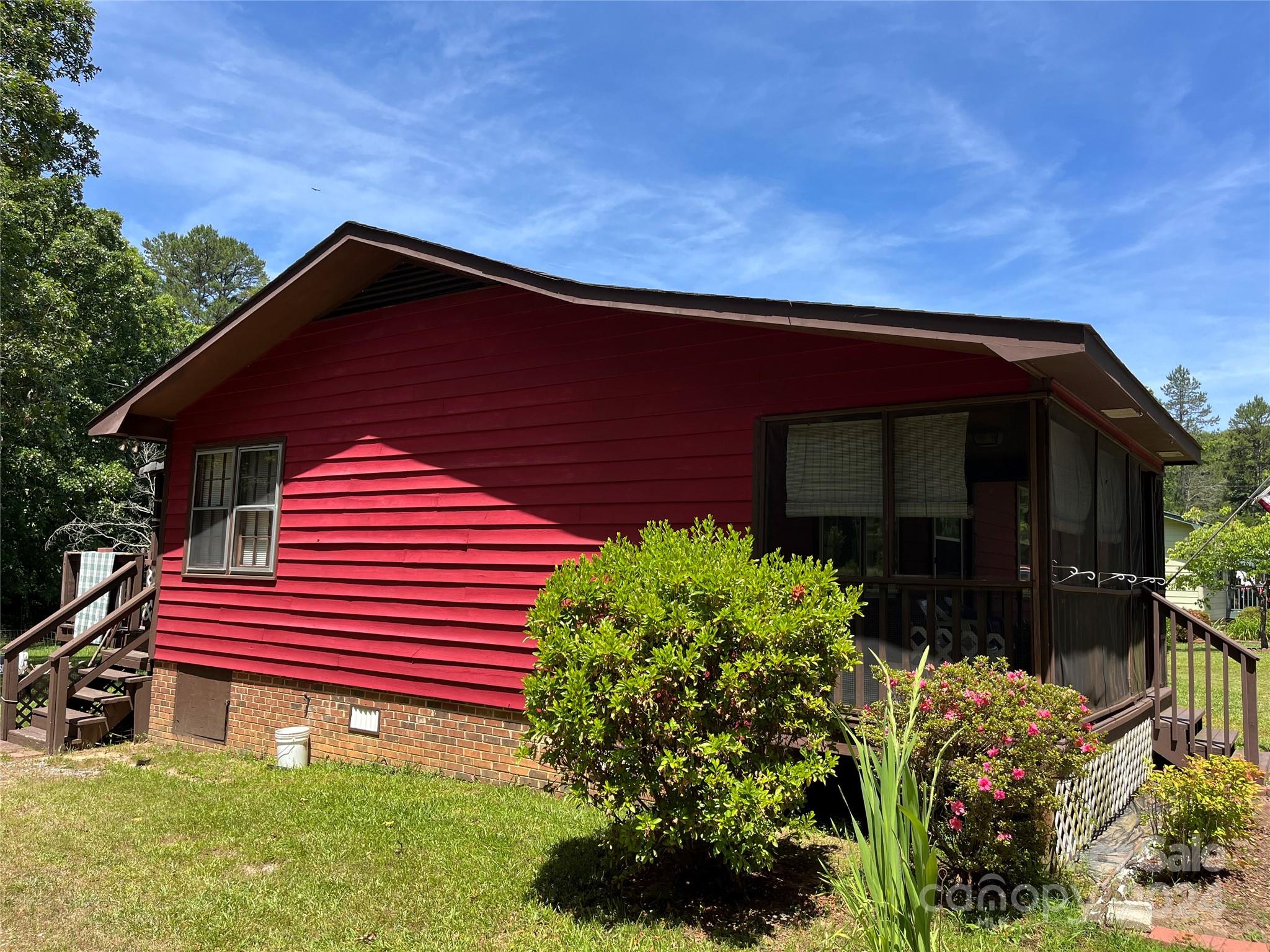 1821 Reservation Road