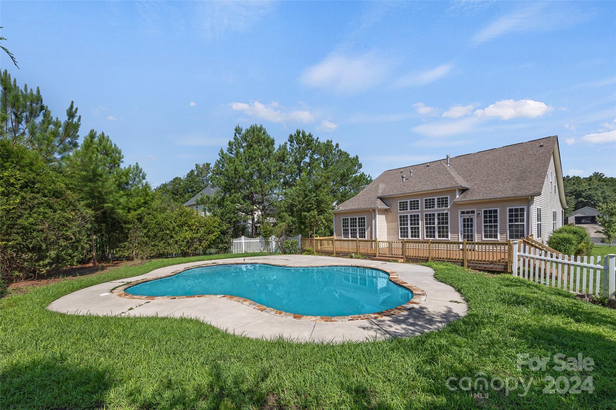 227 Glenville Drive