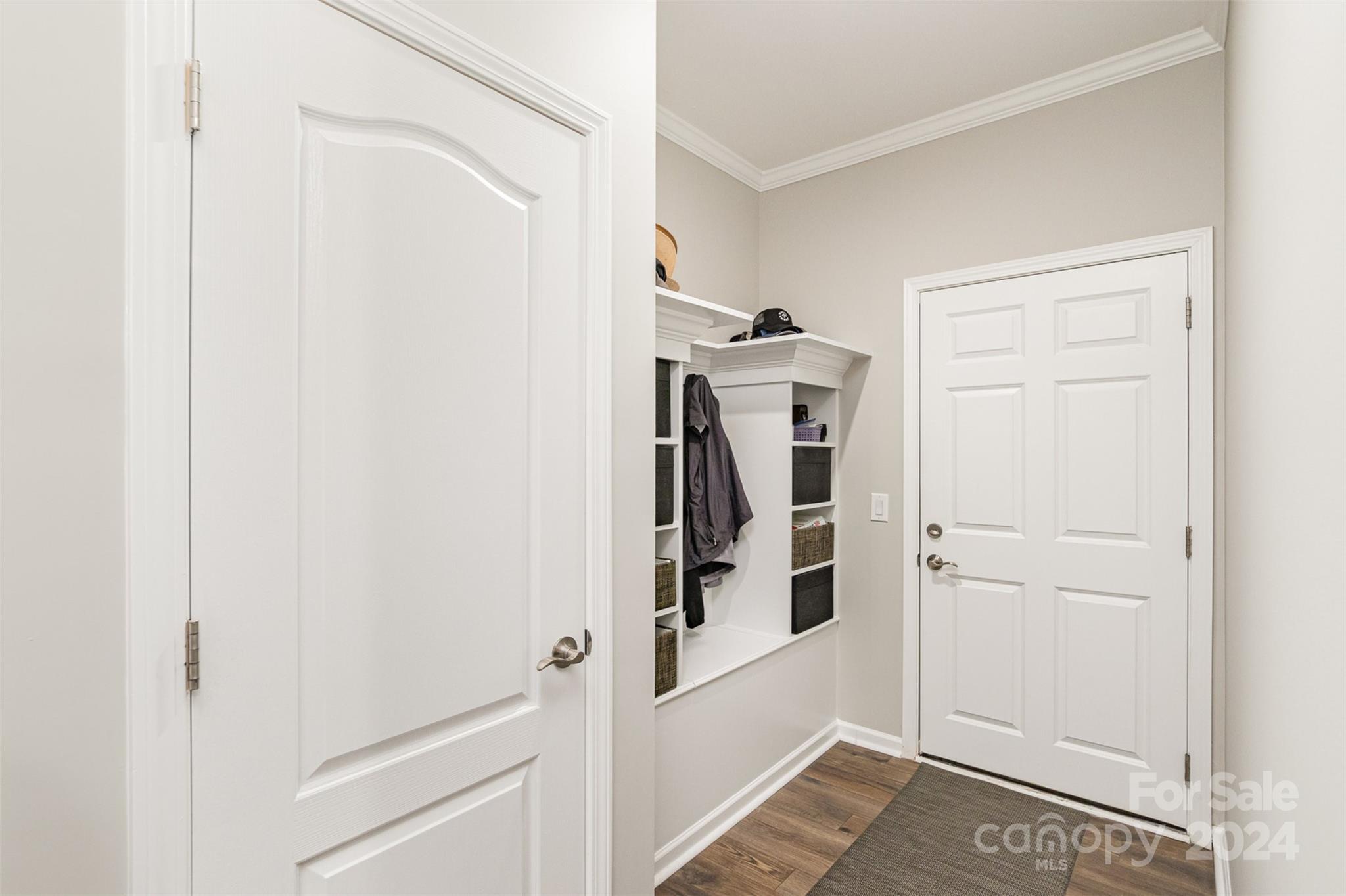 523 Sunnyview Lane