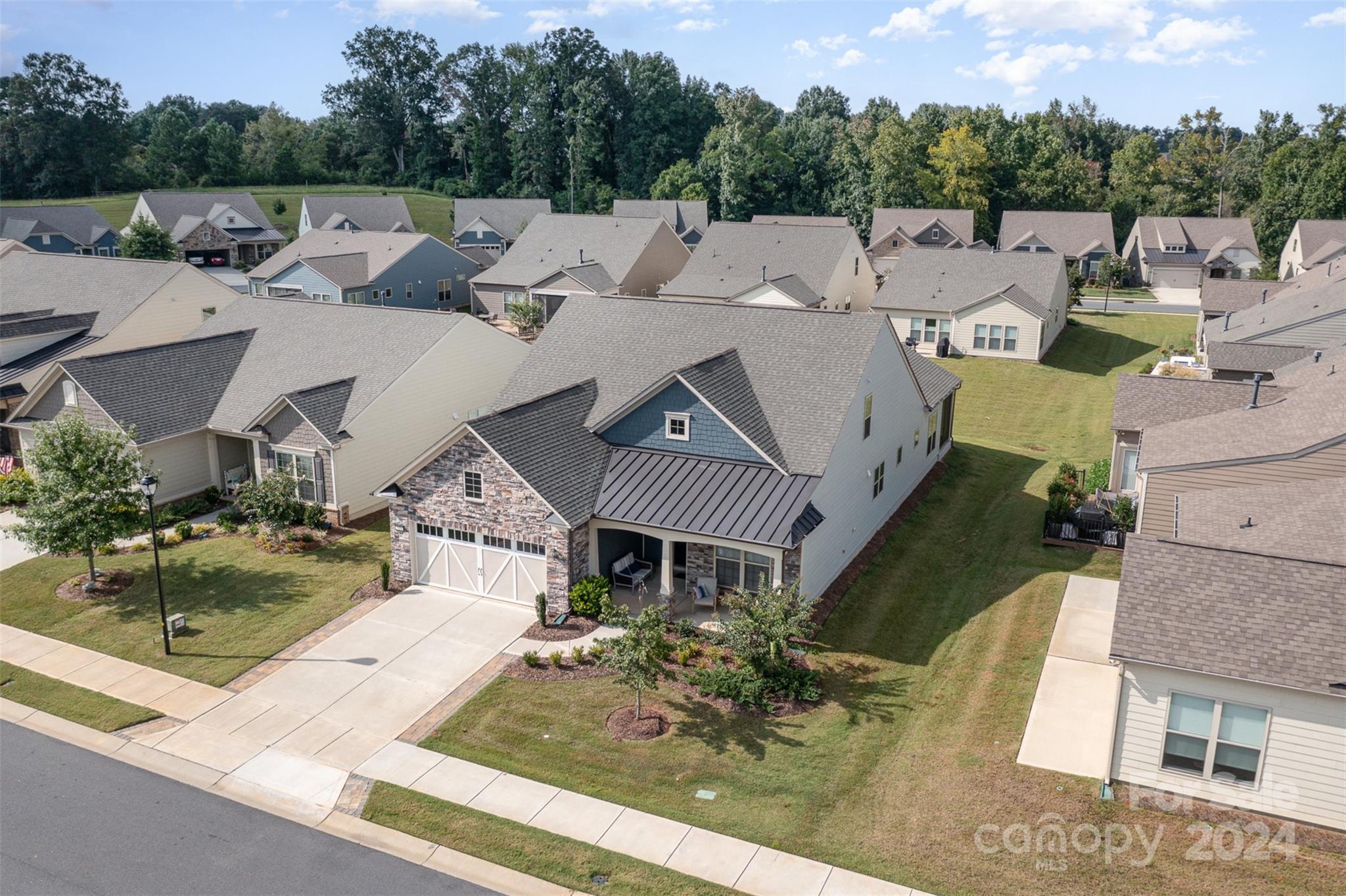 523 Sunnyview Lane