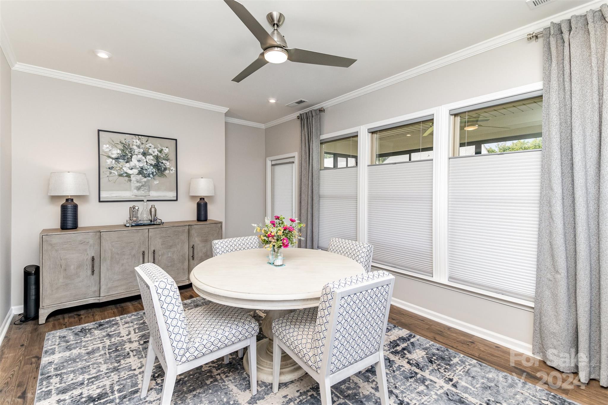 523 Sunnyview Lane