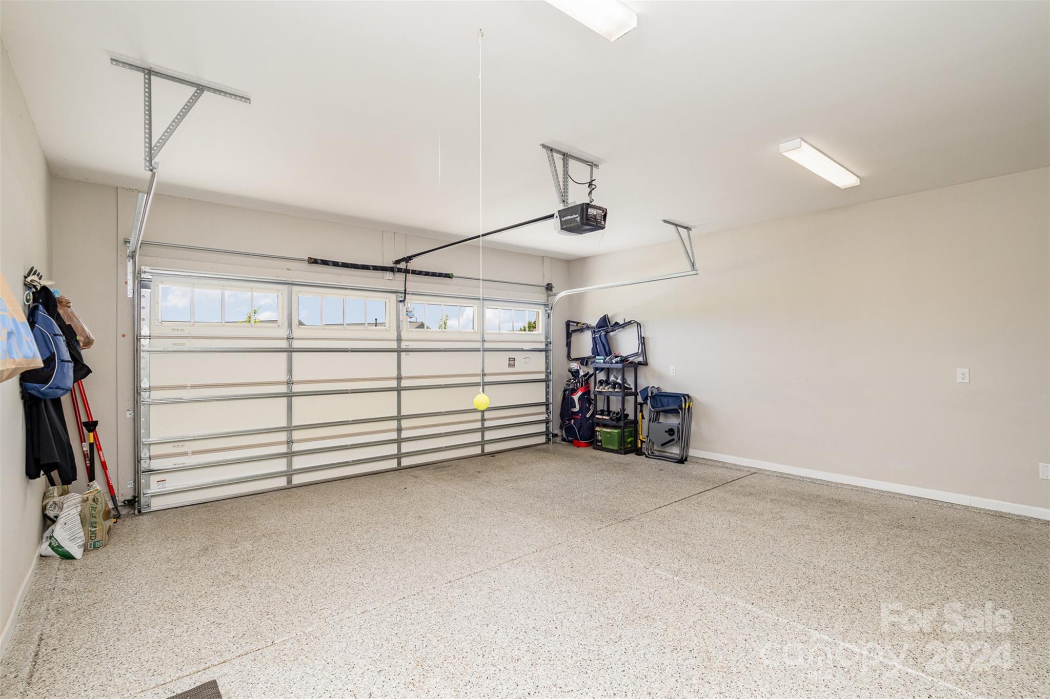 523 Sunnyview Lane