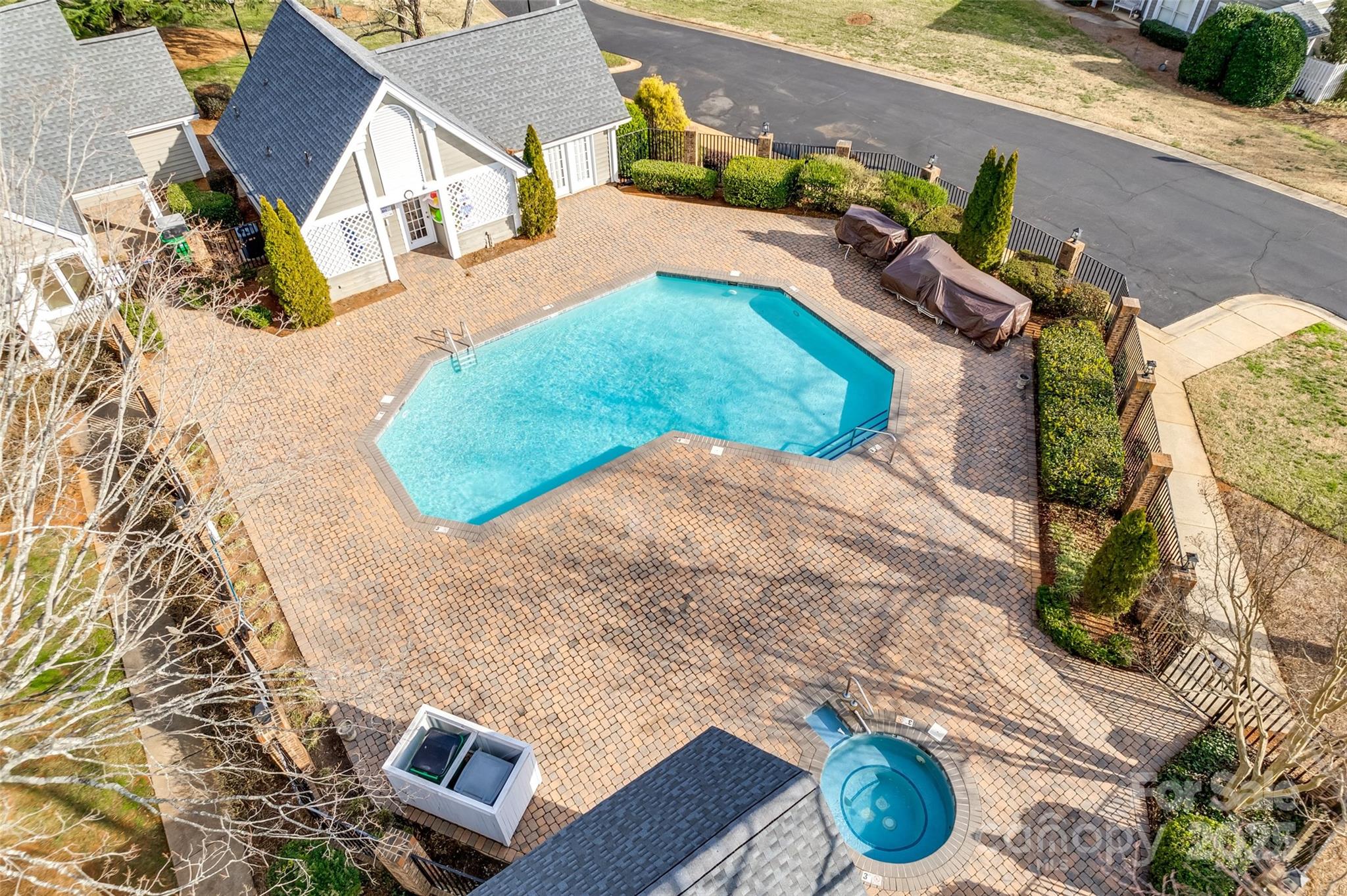 8218 Legare Court