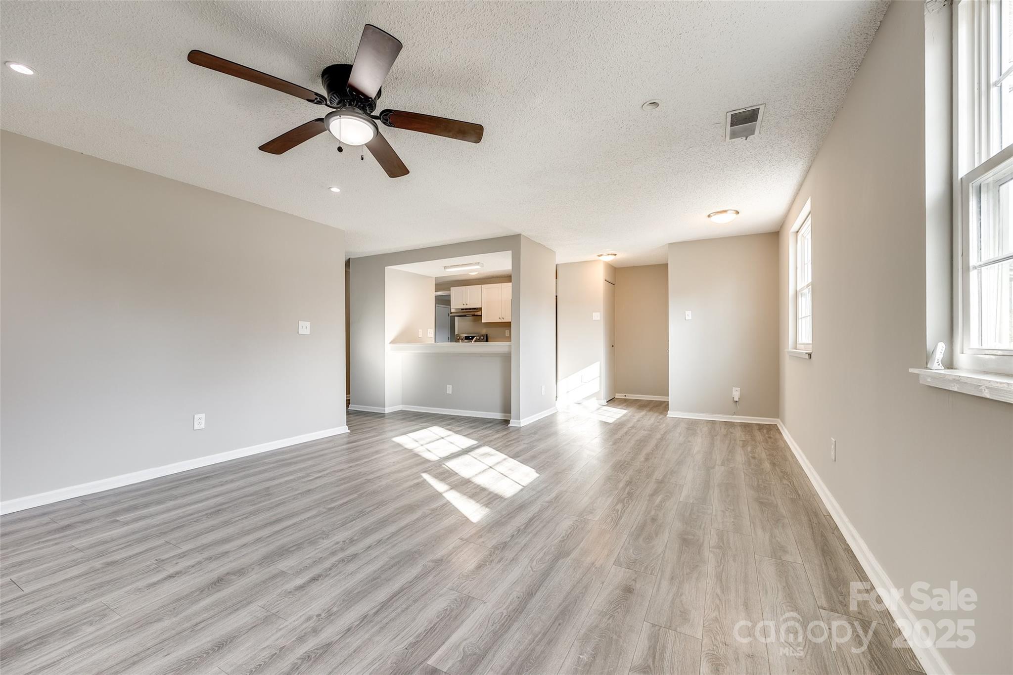 4901 Smokehollow Road