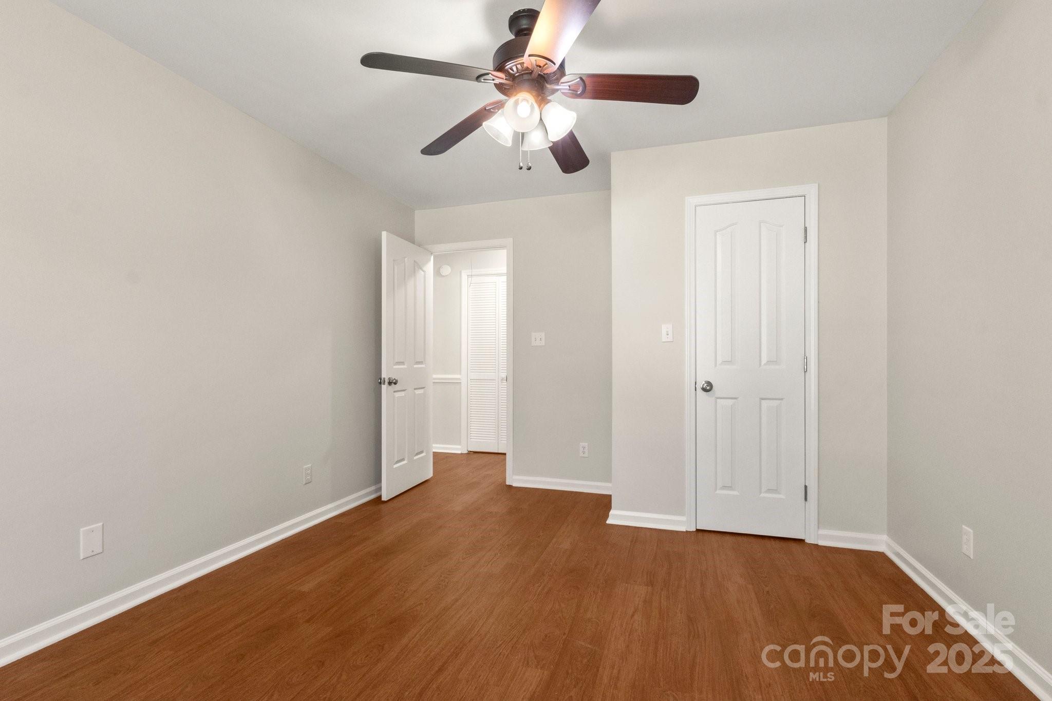 1325 Red Oaks Drive