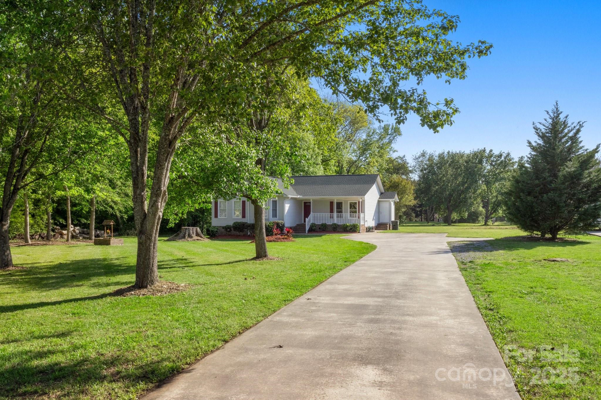 1325 Red Oaks Drive