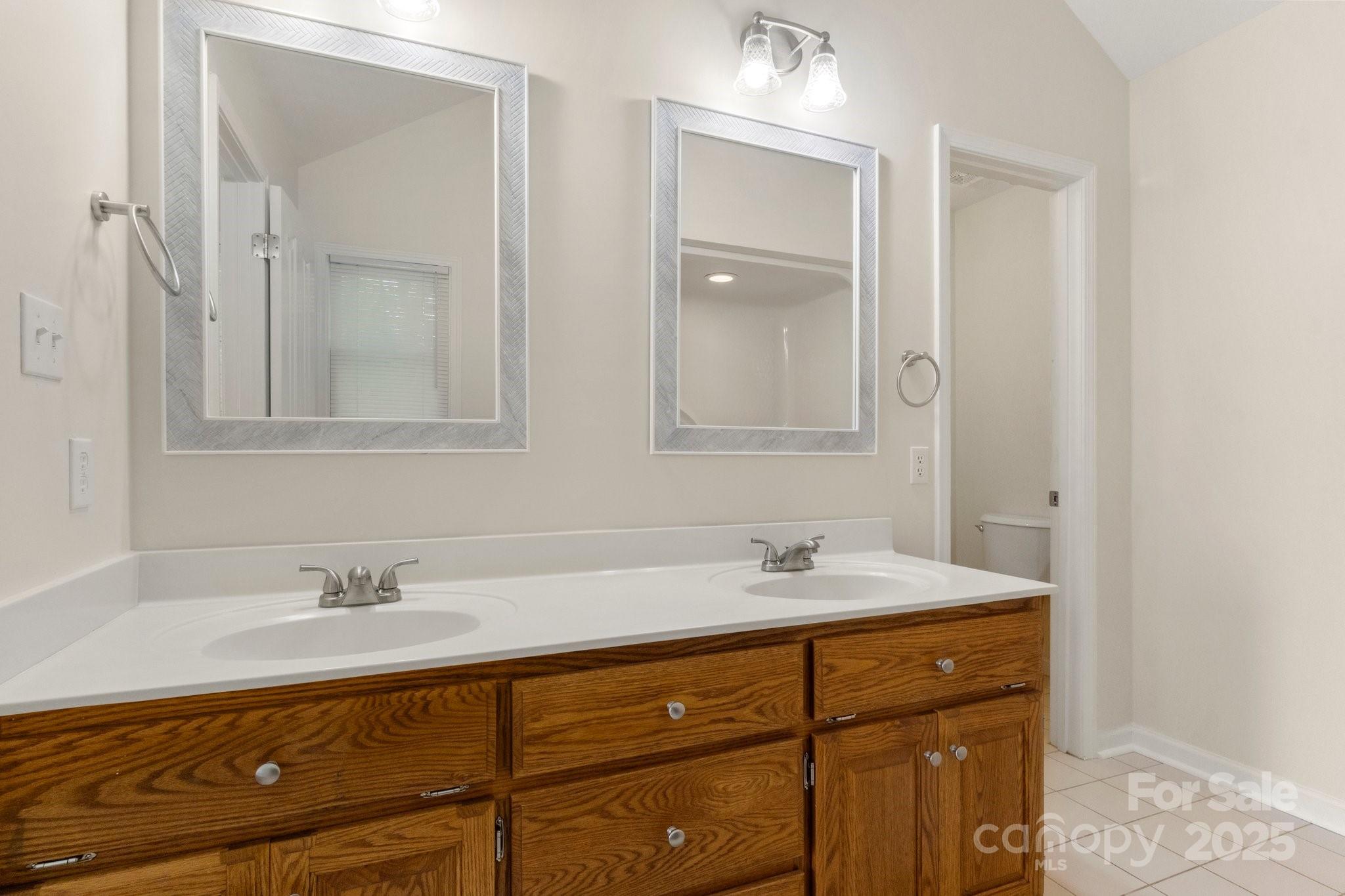 1325 Red Oaks Drive