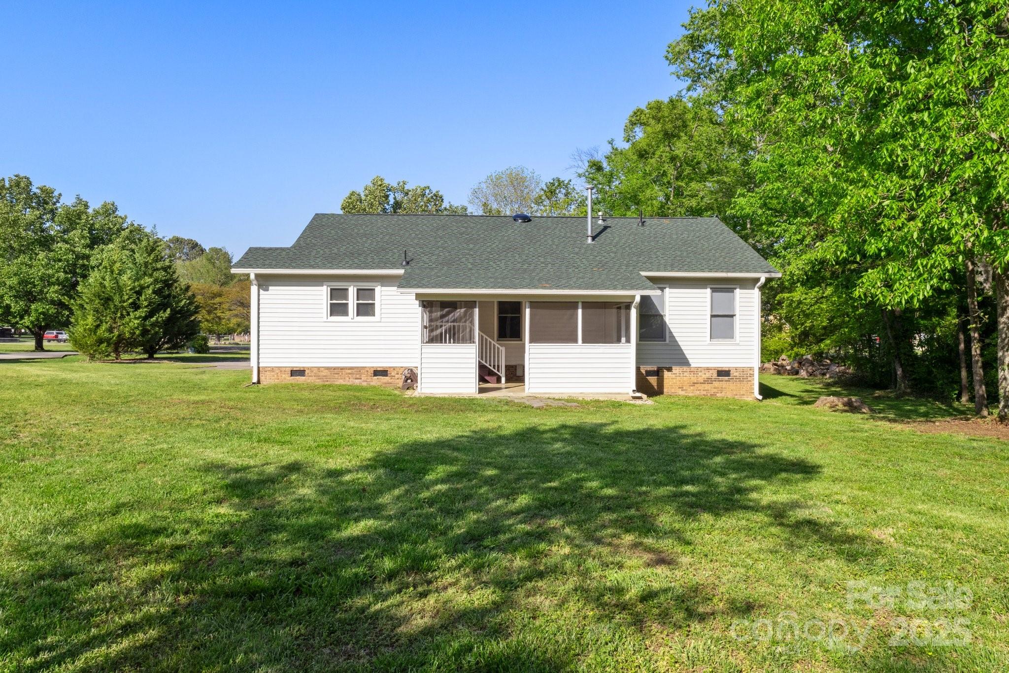 1325 Red Oaks Drive