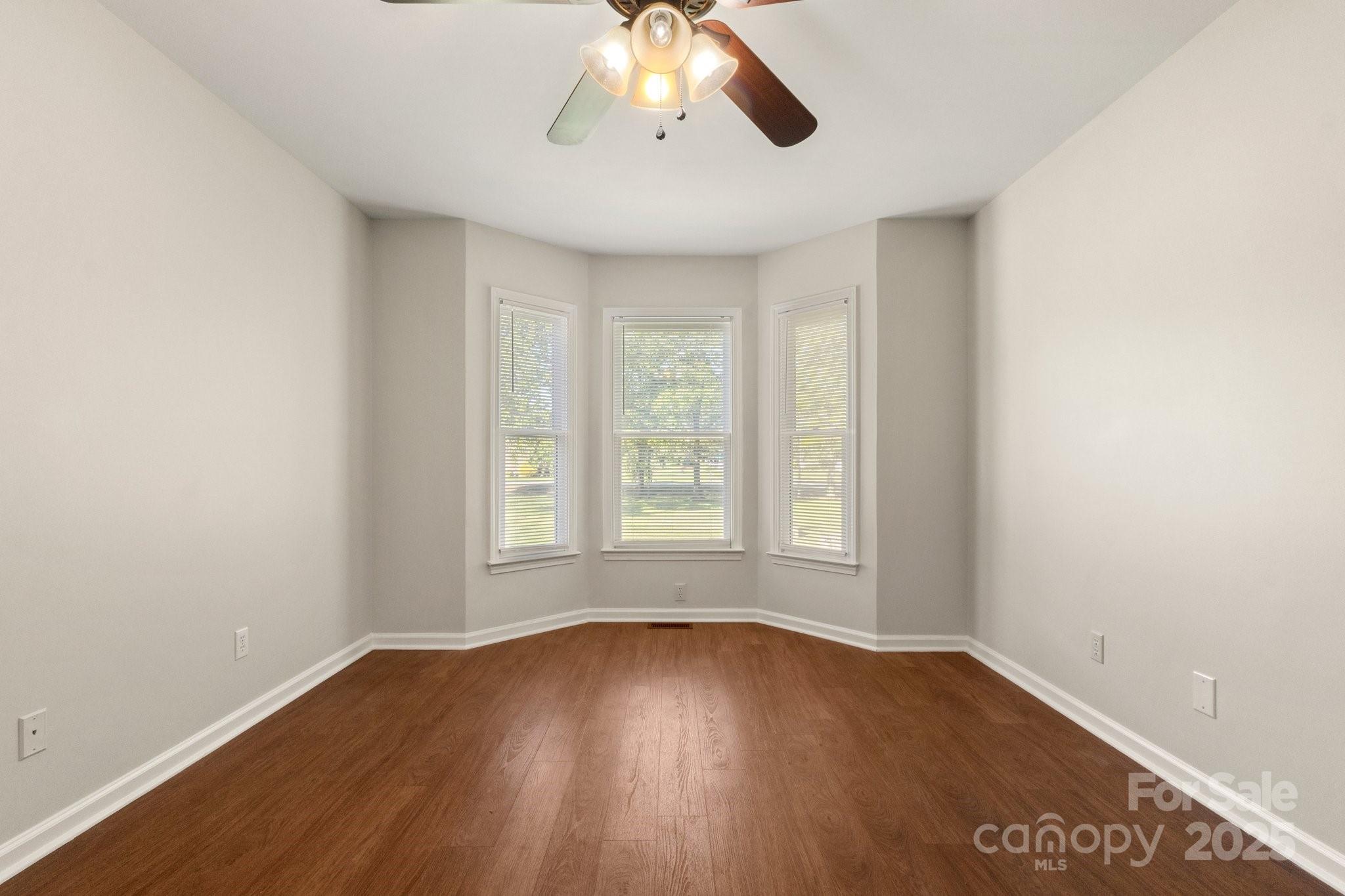 1325 Red Oaks Drive