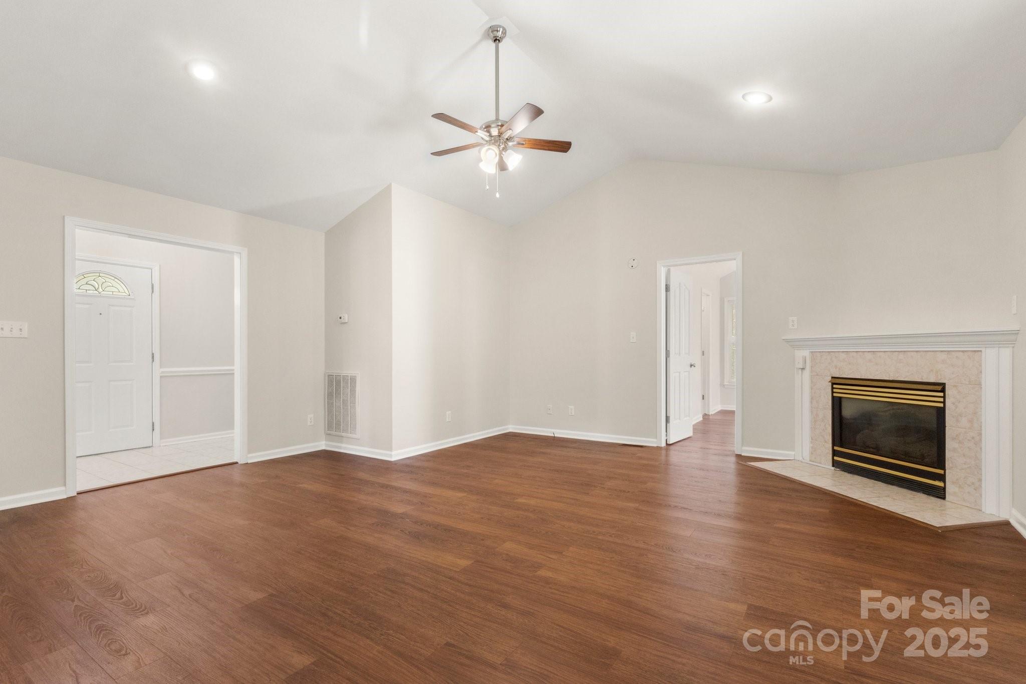 1325 Red Oaks Drive