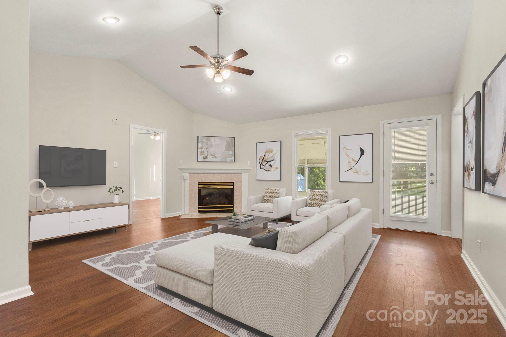 1325 Red Oaks Drive