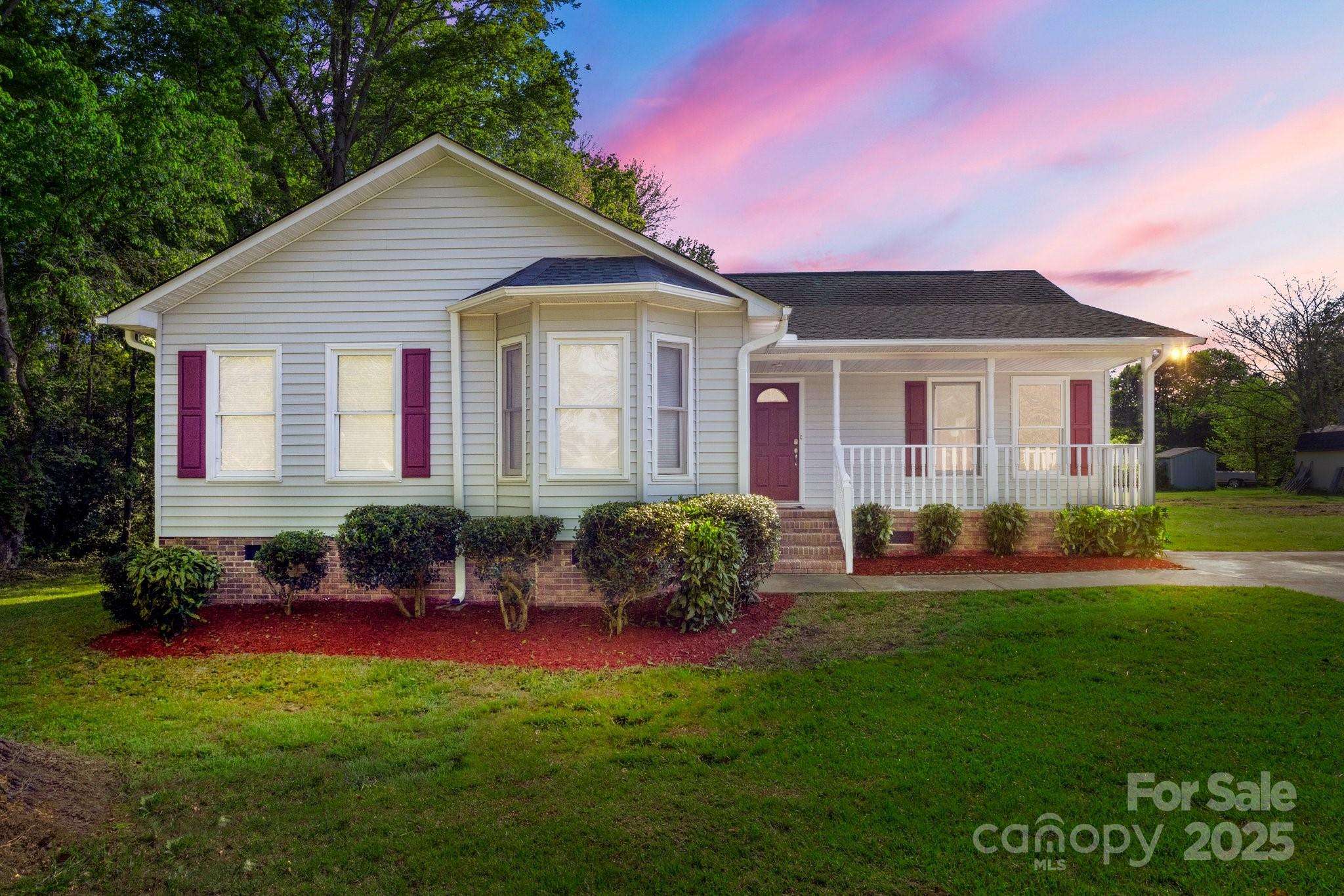 1325 Red Oaks Drive