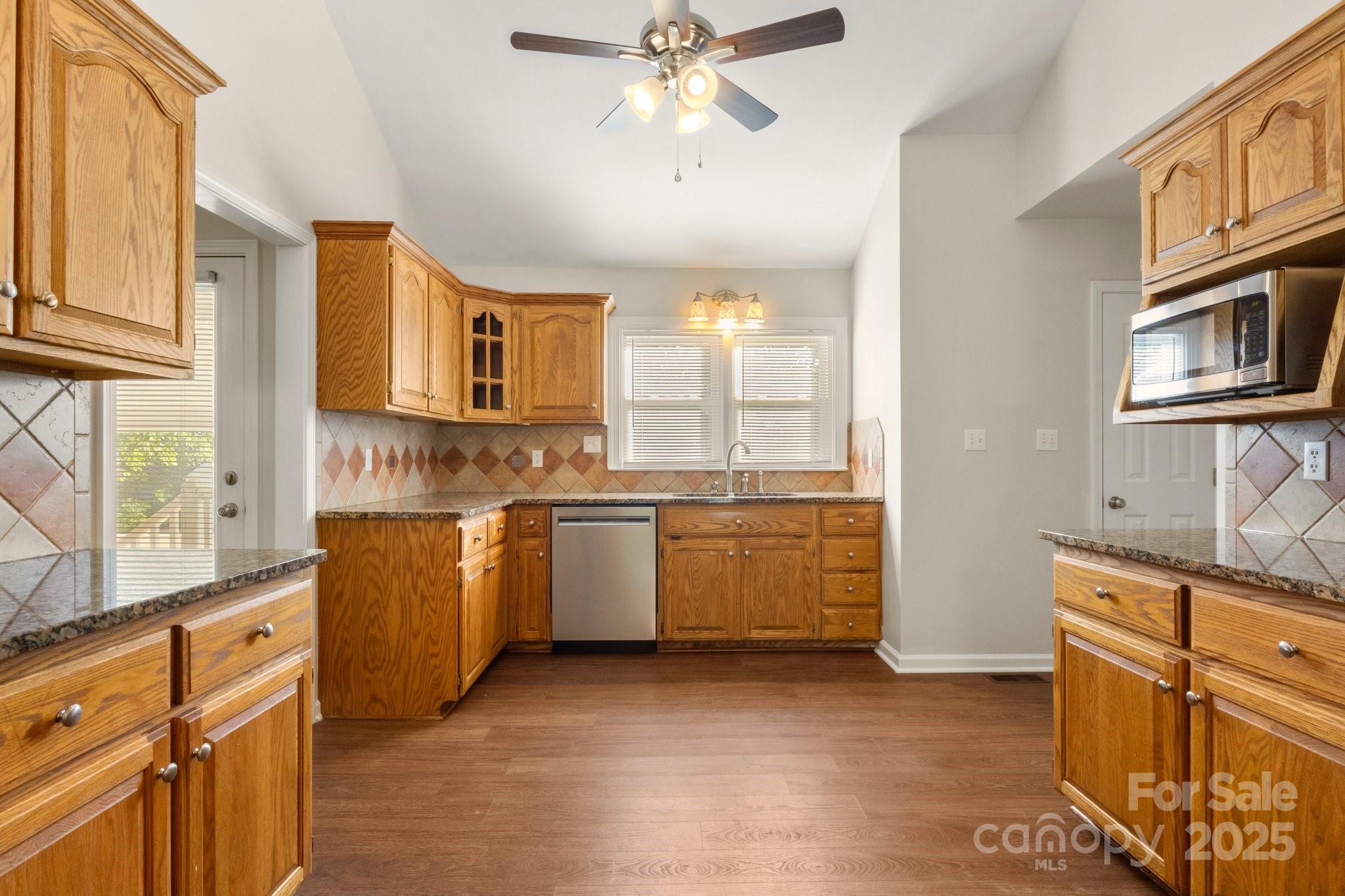 1325 Red Oaks Drive
