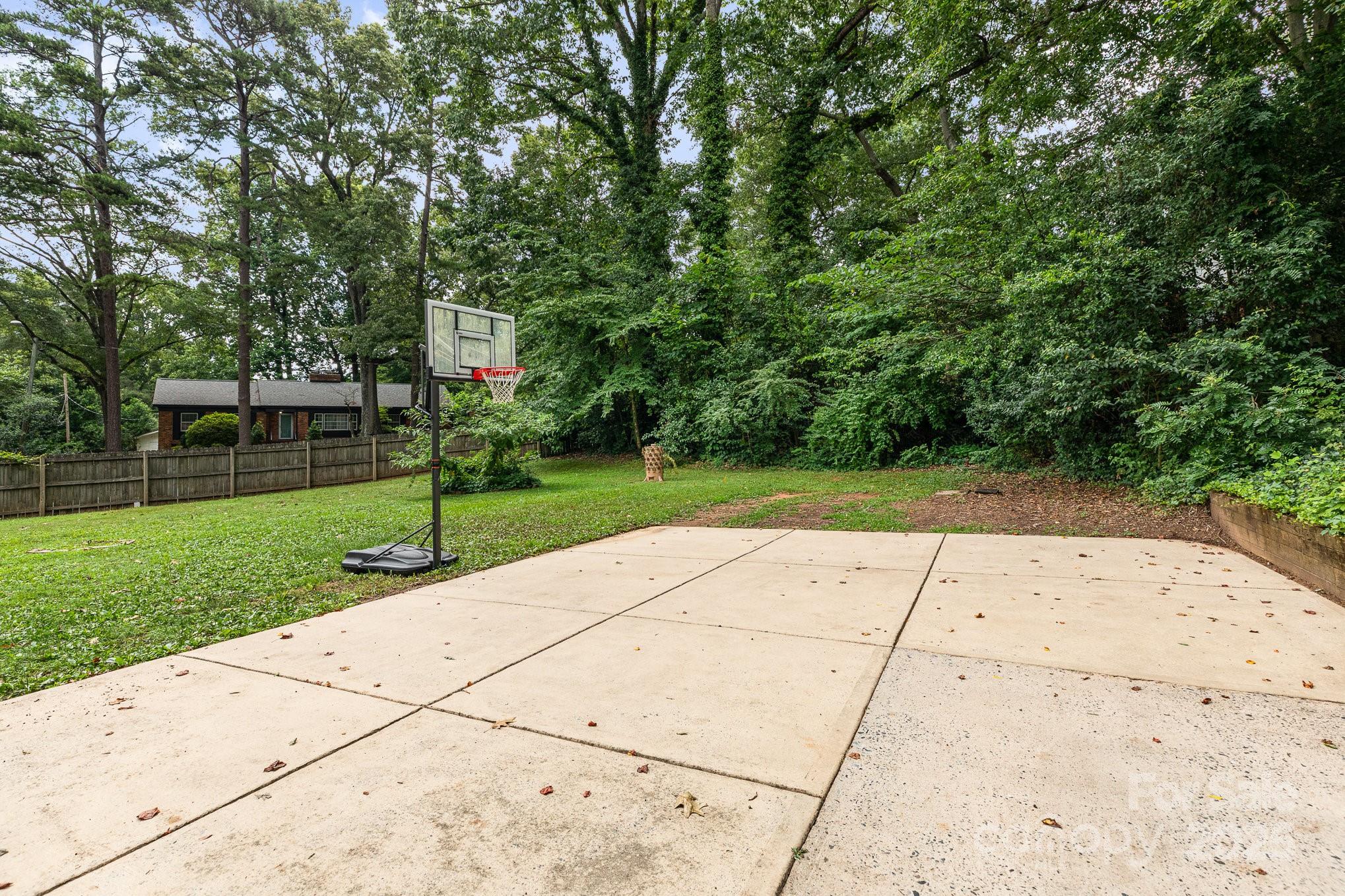 2734 Dunlavin Way