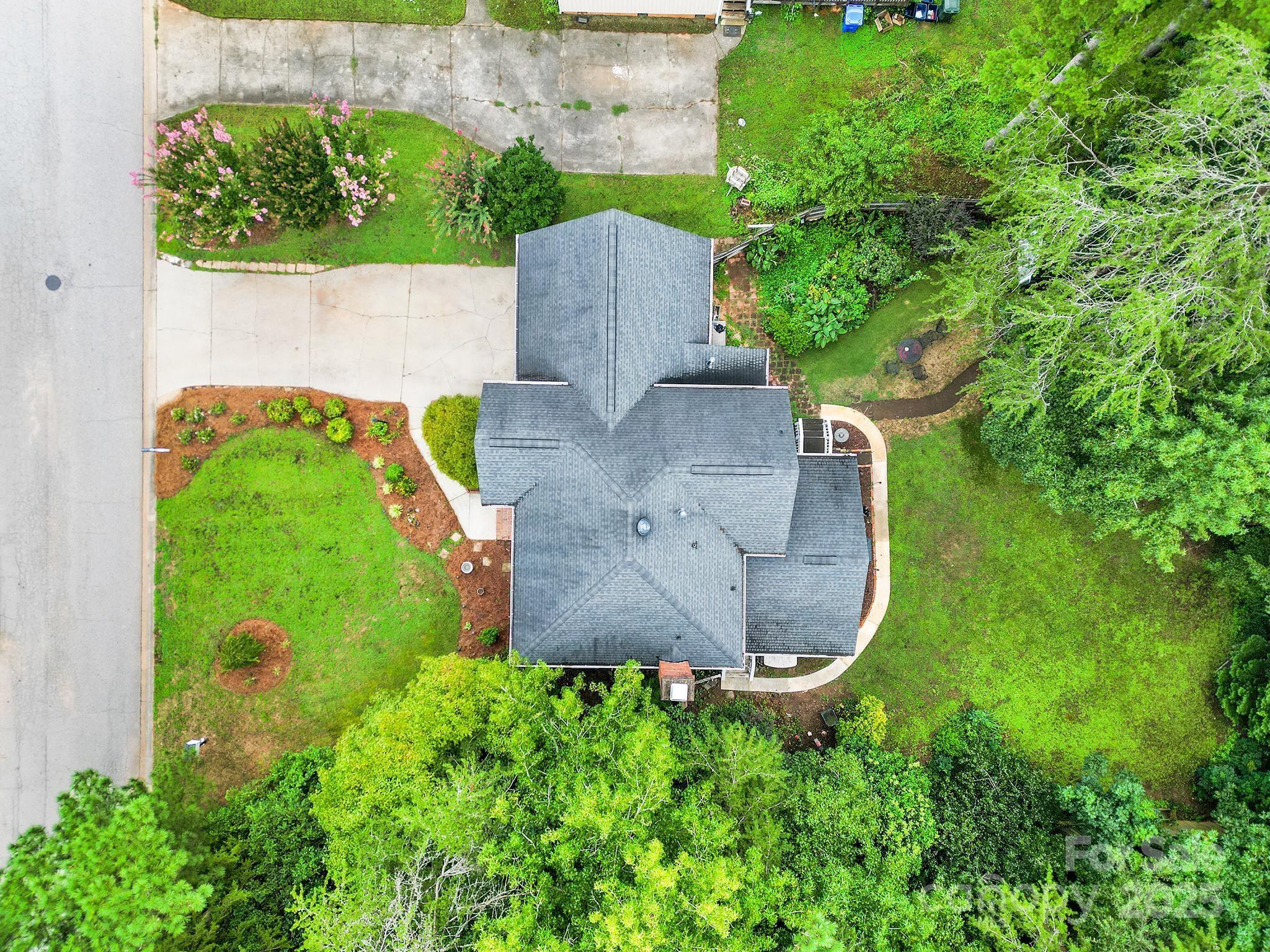 1904 Steeplechase Drive