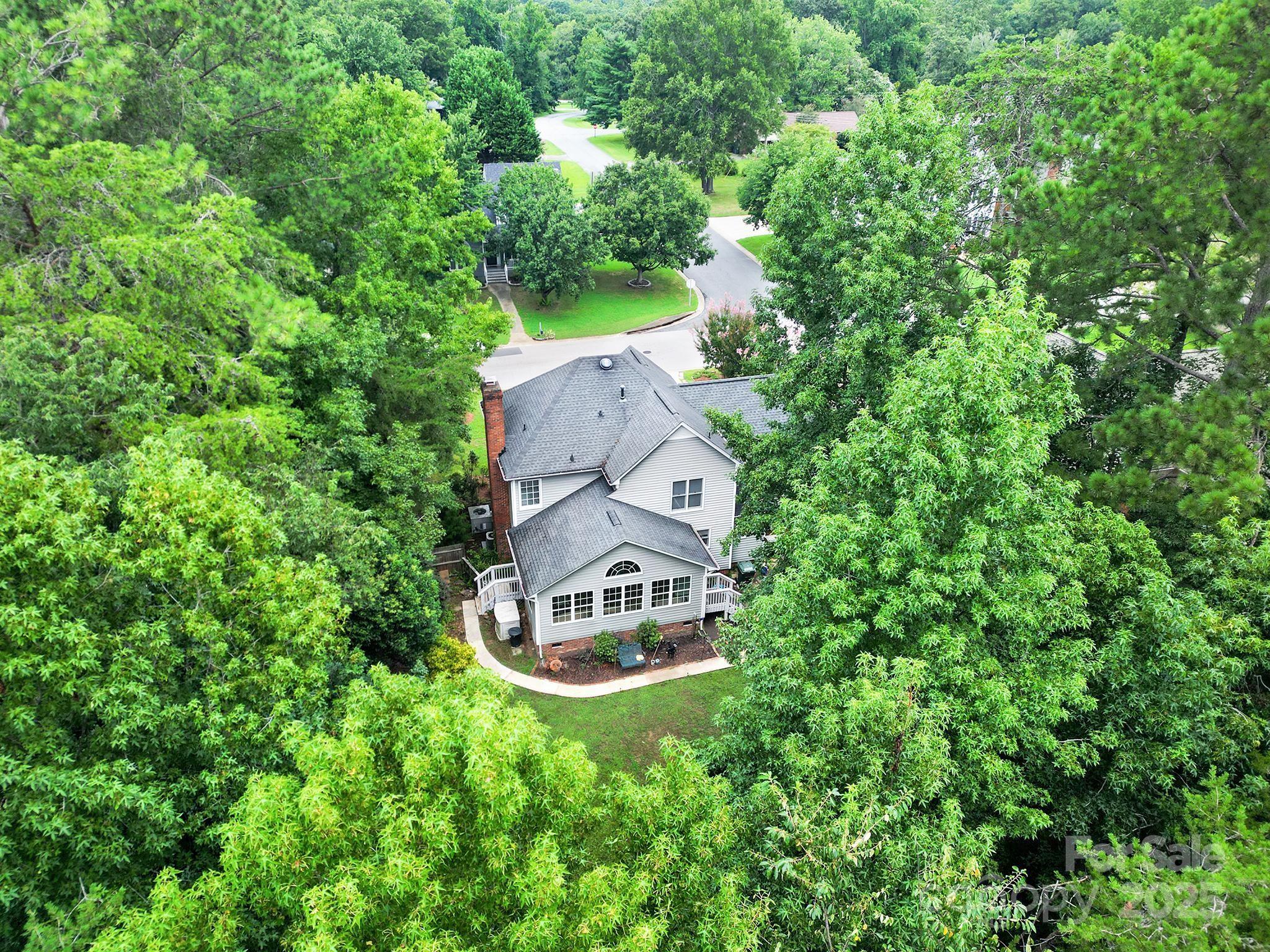 1904 Steeplechase Drive