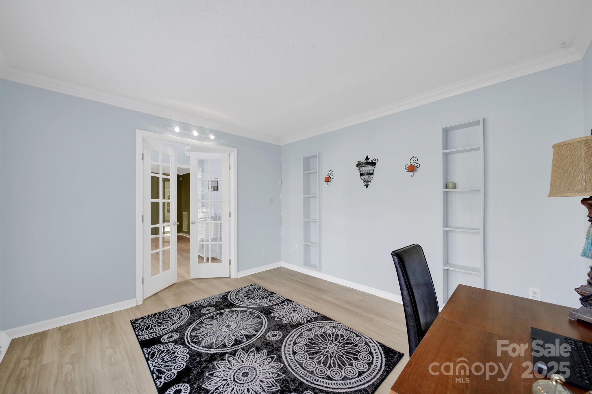 1904 Steeplechase Drive