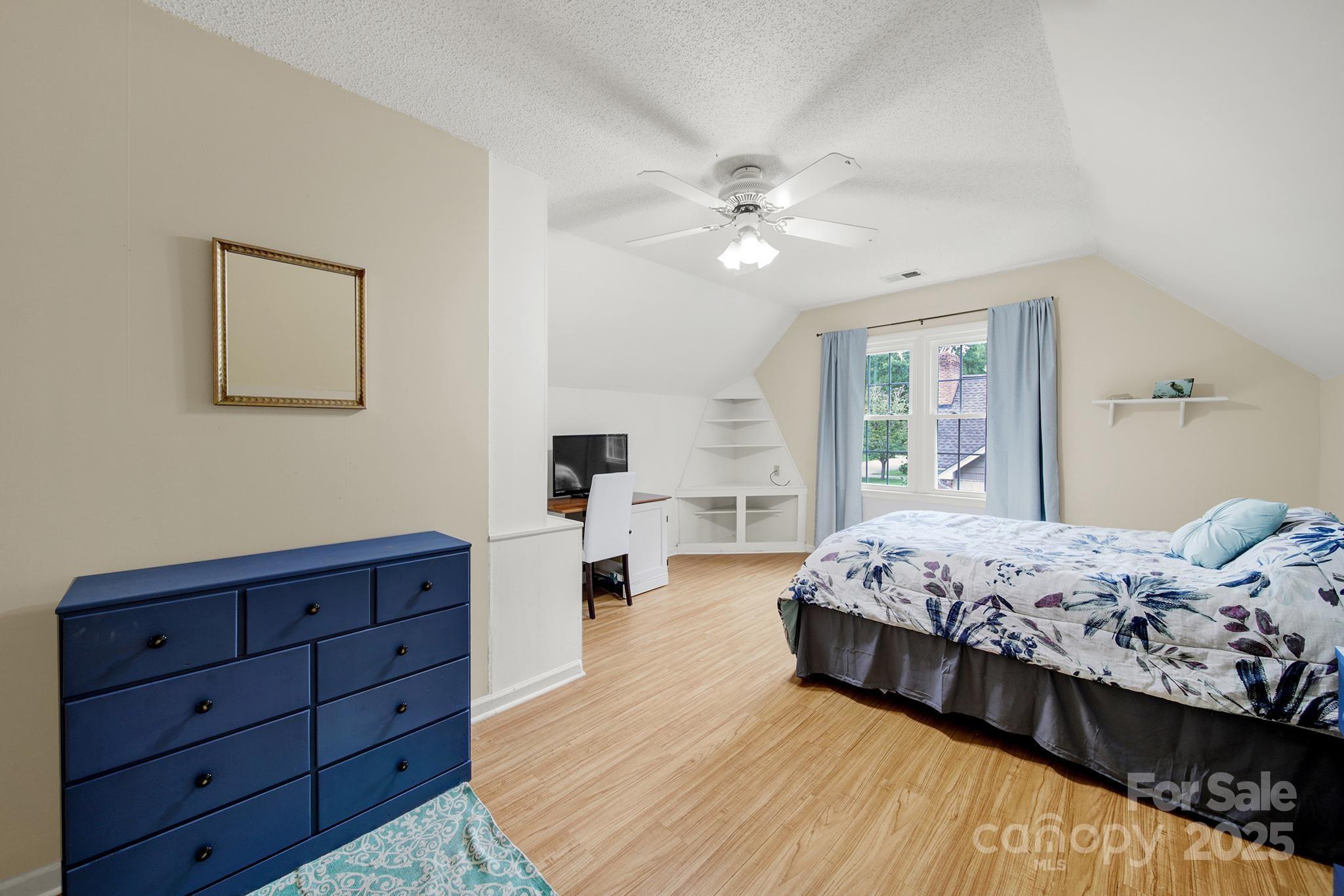 1904 Steeplechase Drive