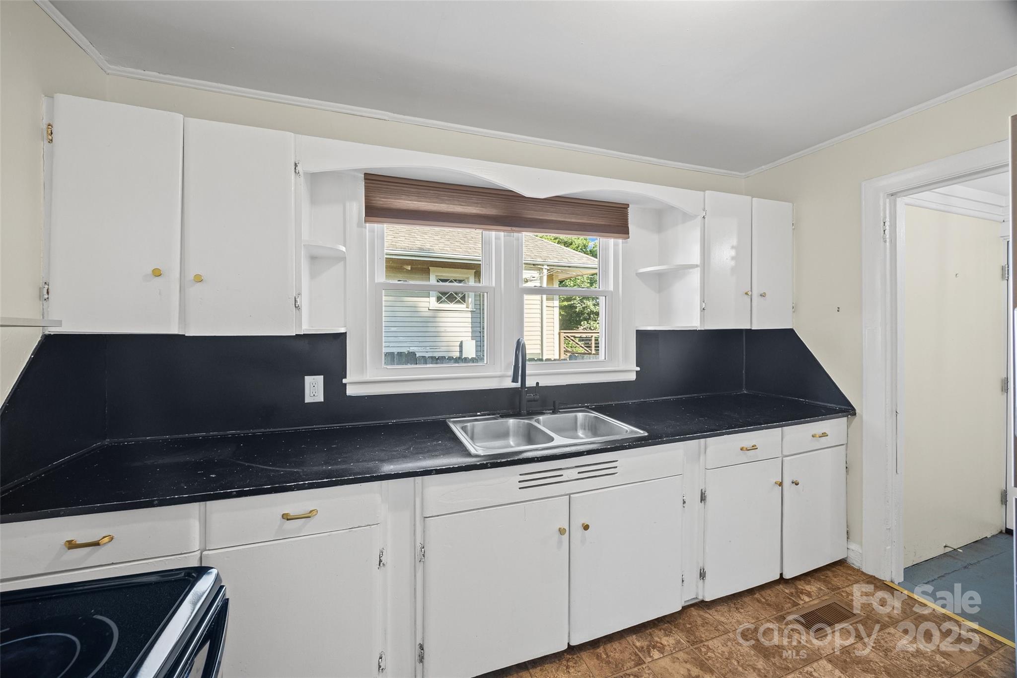 216 Sylvania Avenue