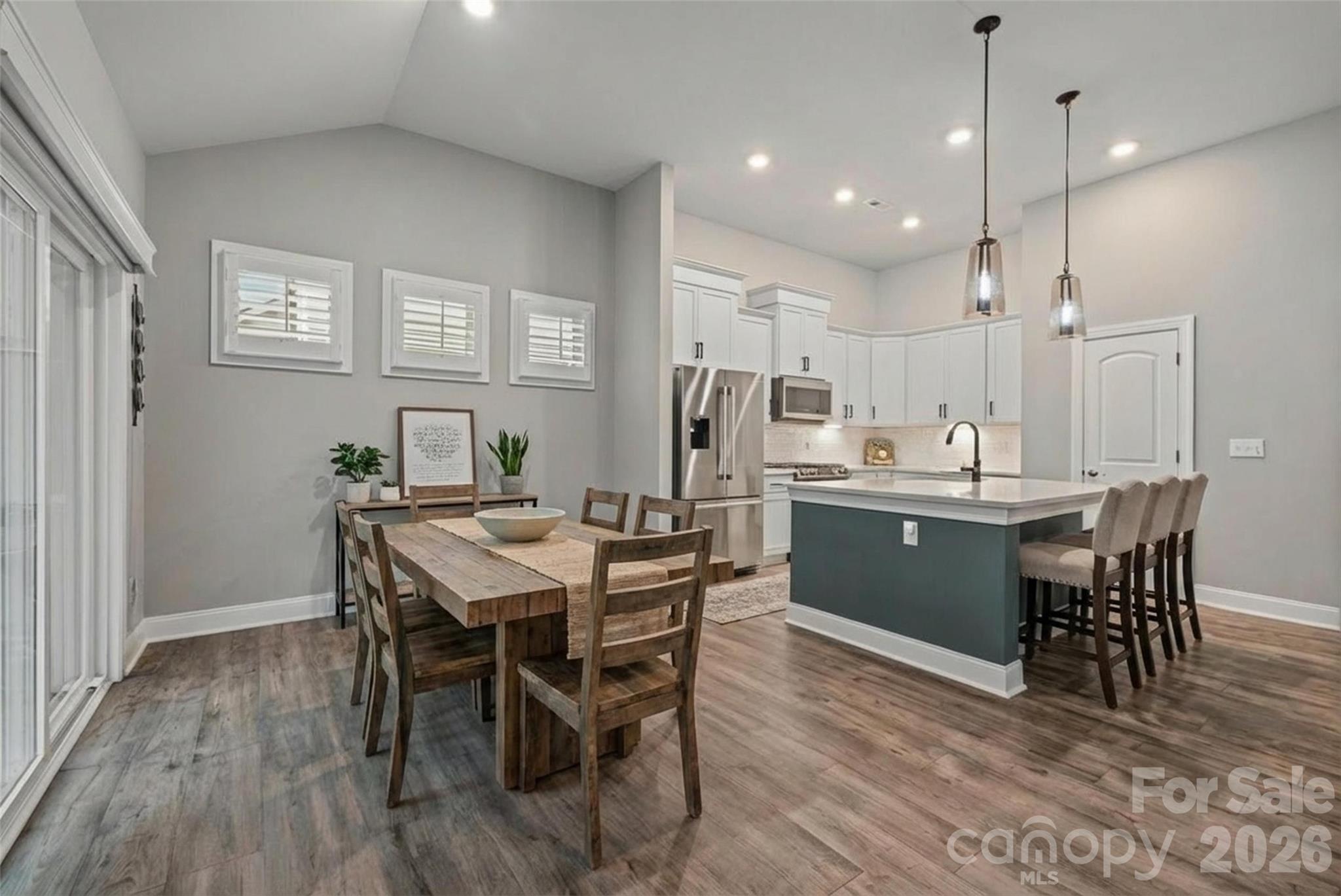 466 Hickory View Drive