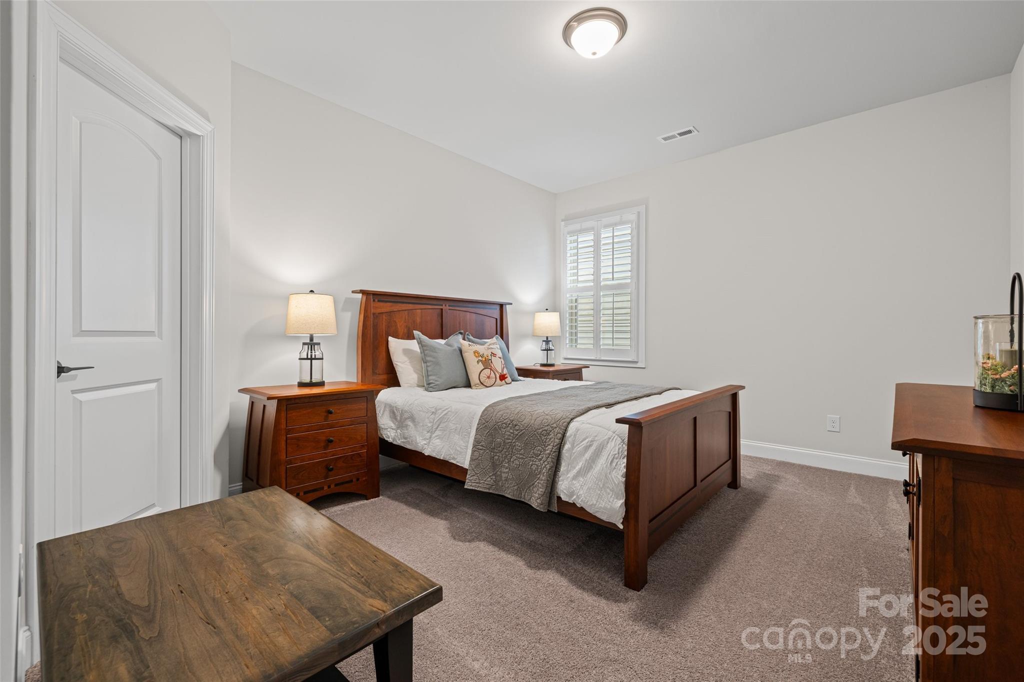 466 Hickory View Drive
