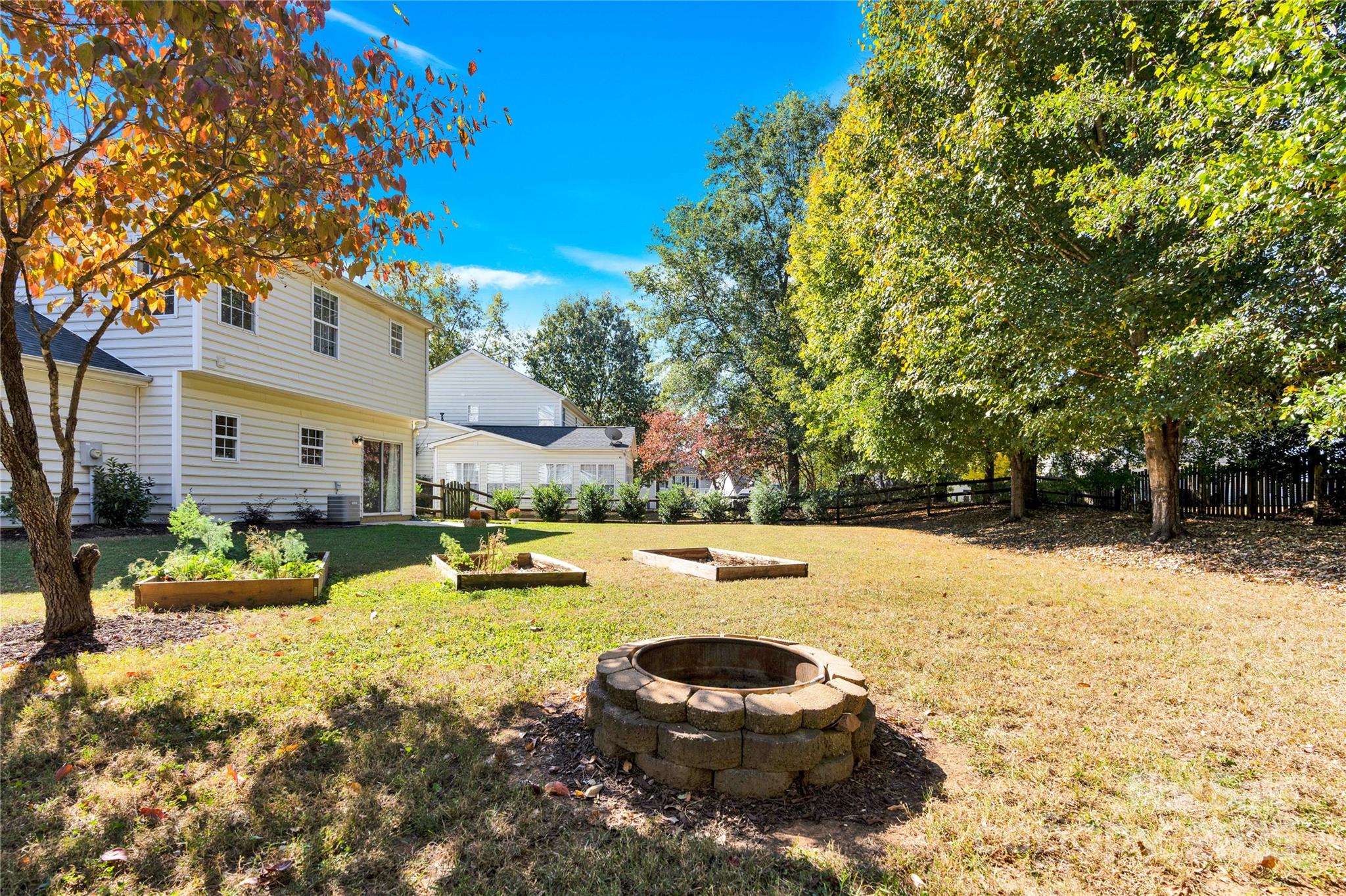 6605 Redbridge Trail