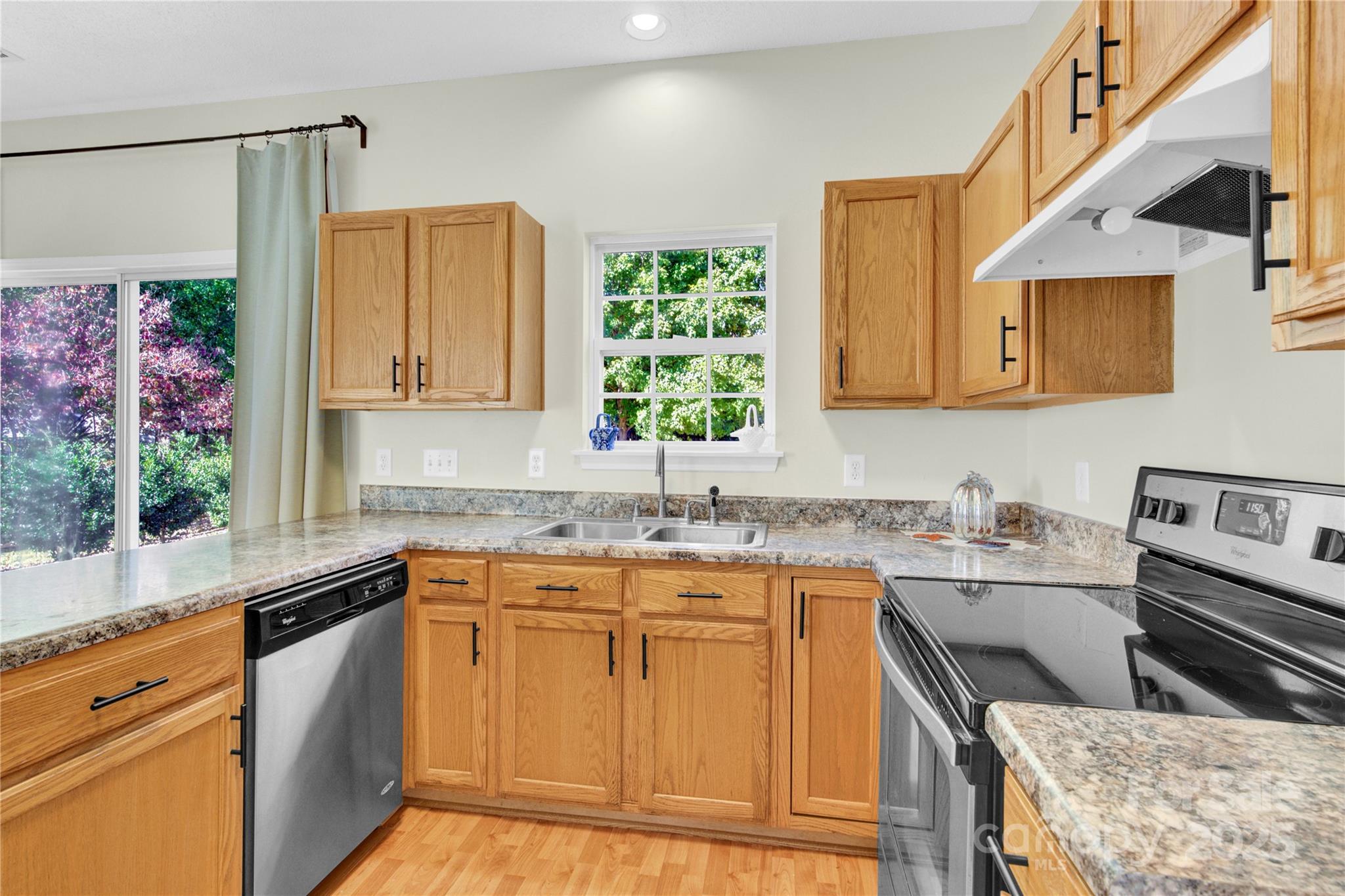 6605 Redbridge Trail