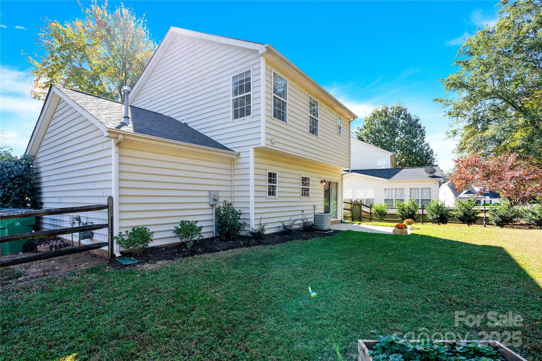 6605 Redbridge Trail