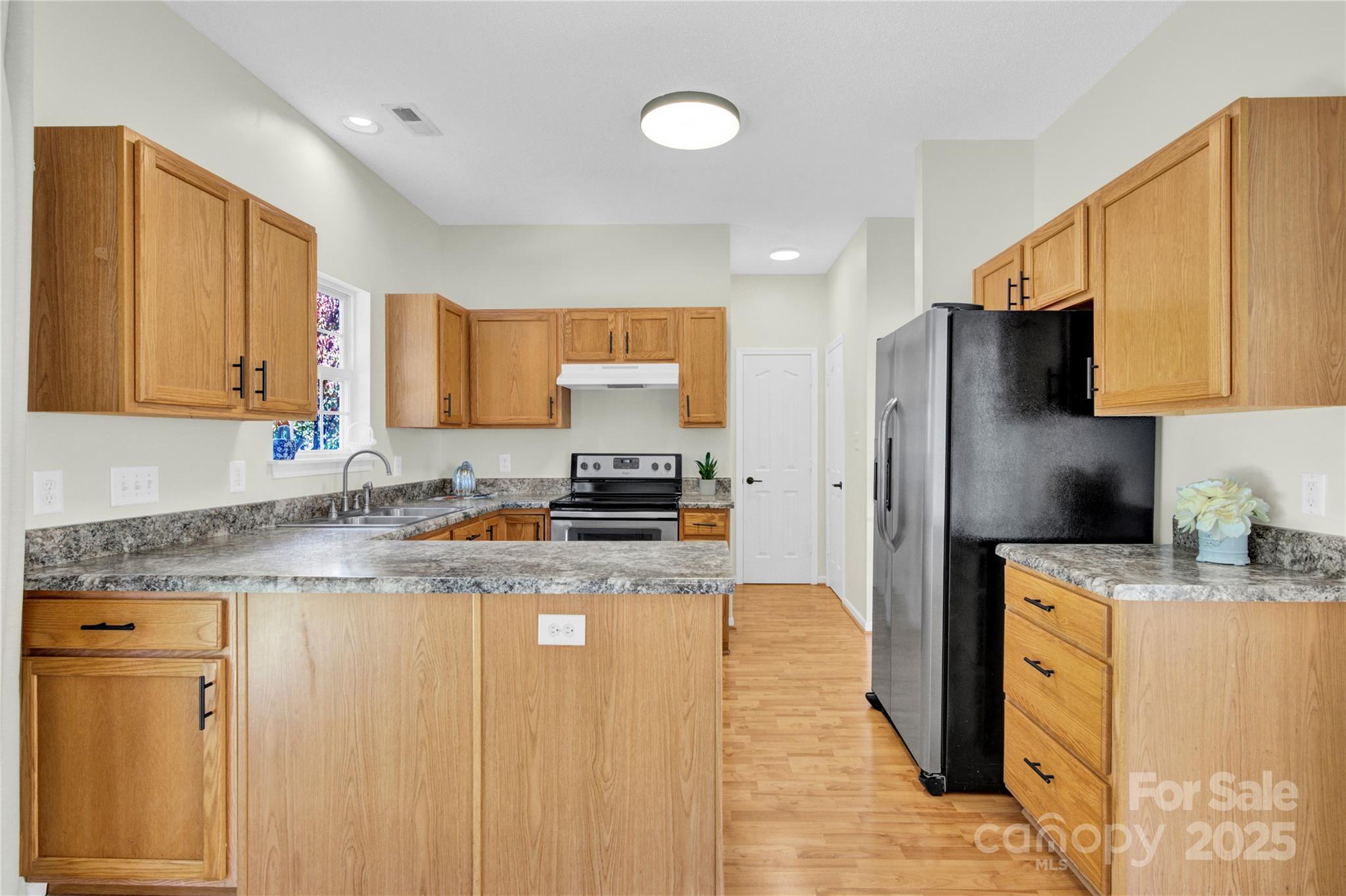 6605 Redbridge Trail