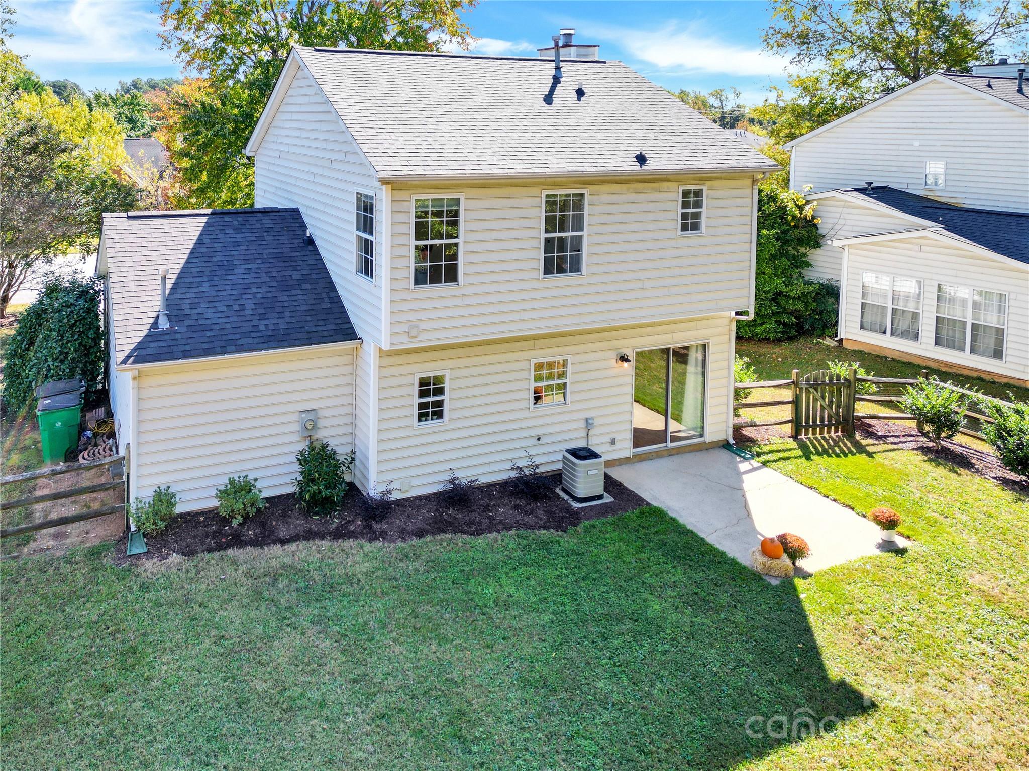 6605 Redbridge Trail