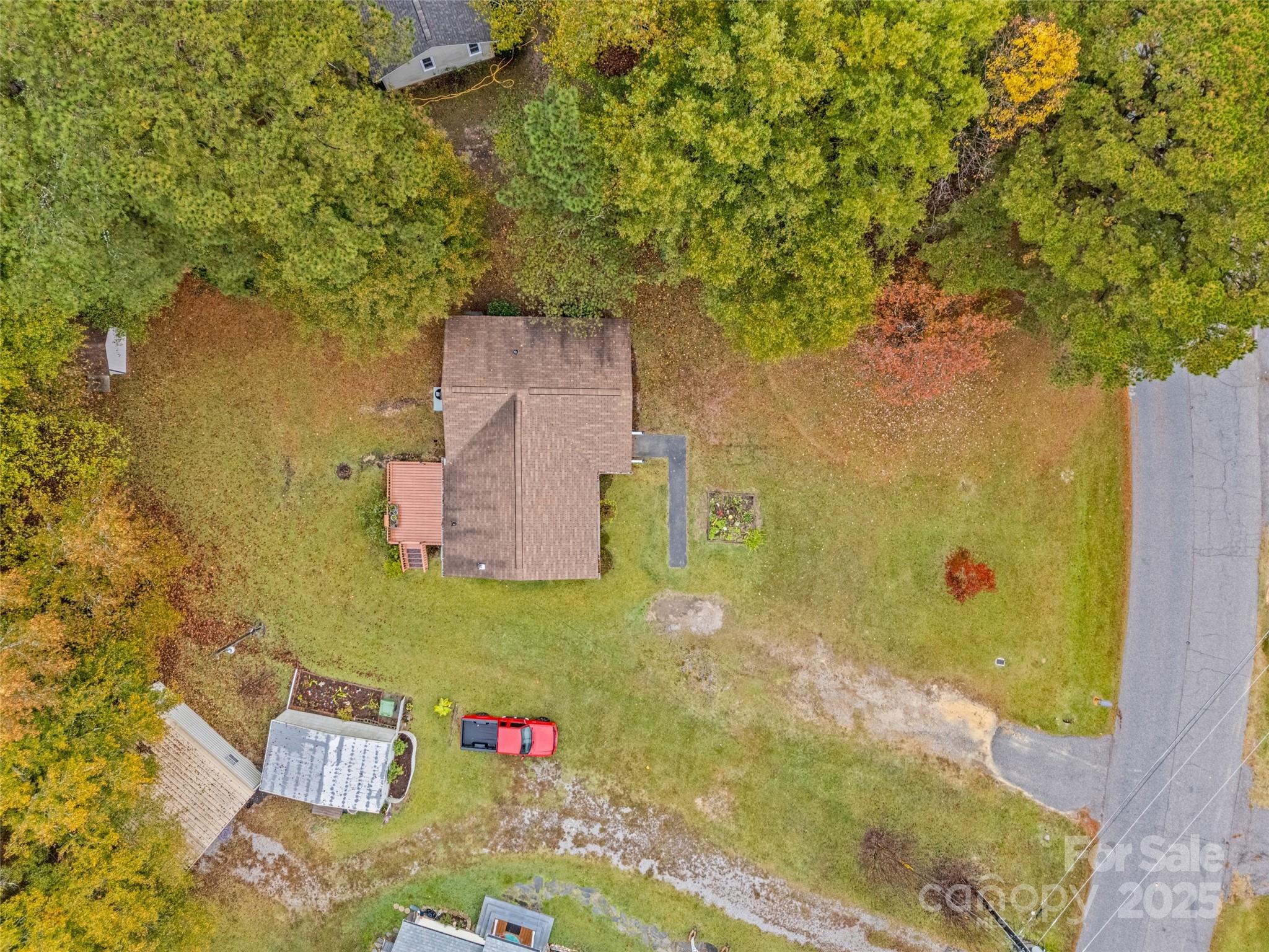 2215 Ross Cauthen Road