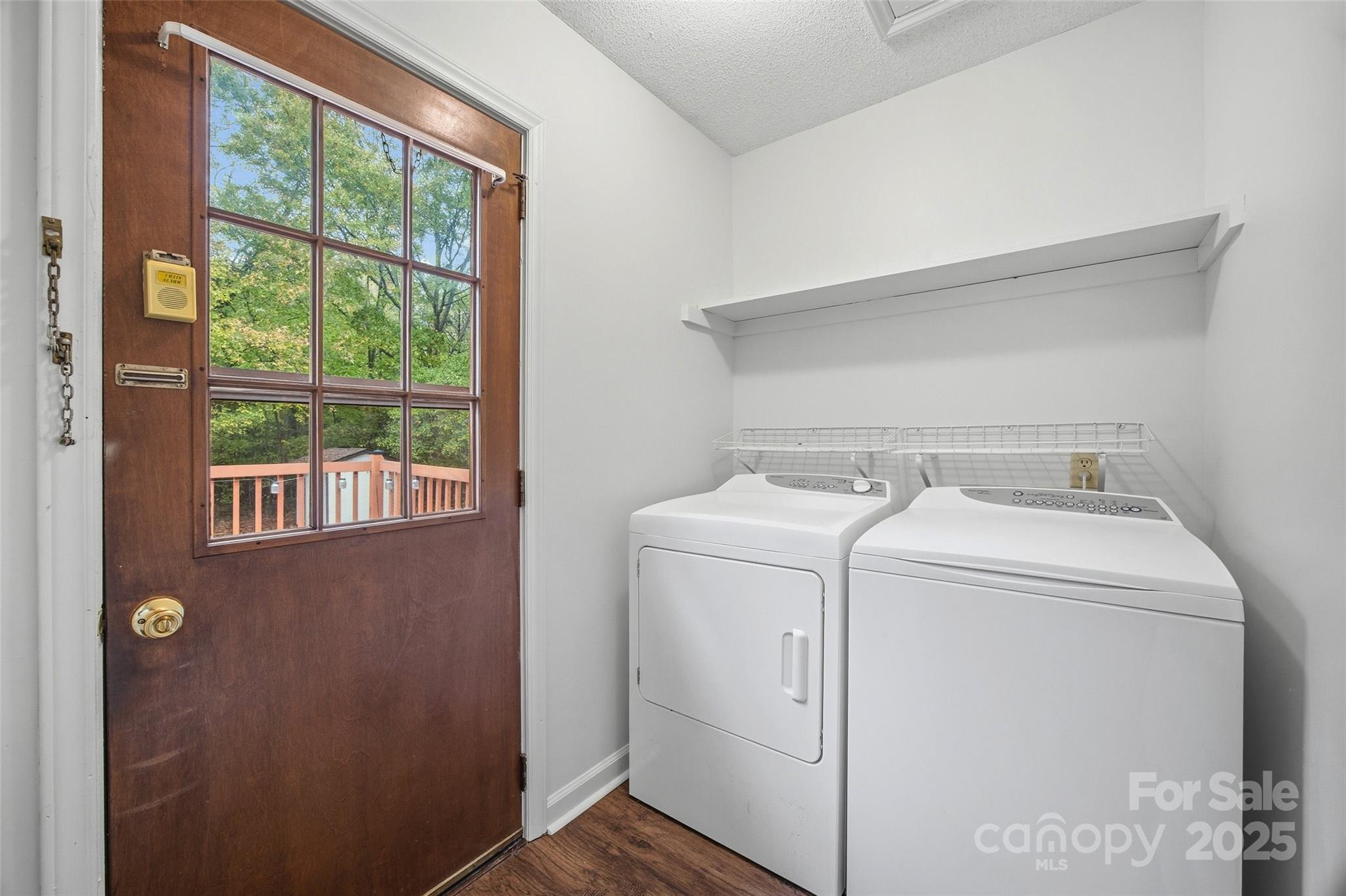 2215 Ross Cauthen Road