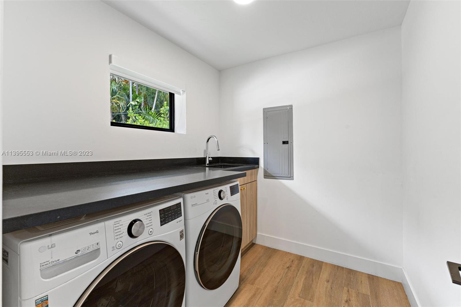 1460 Campamento Ave # 1460