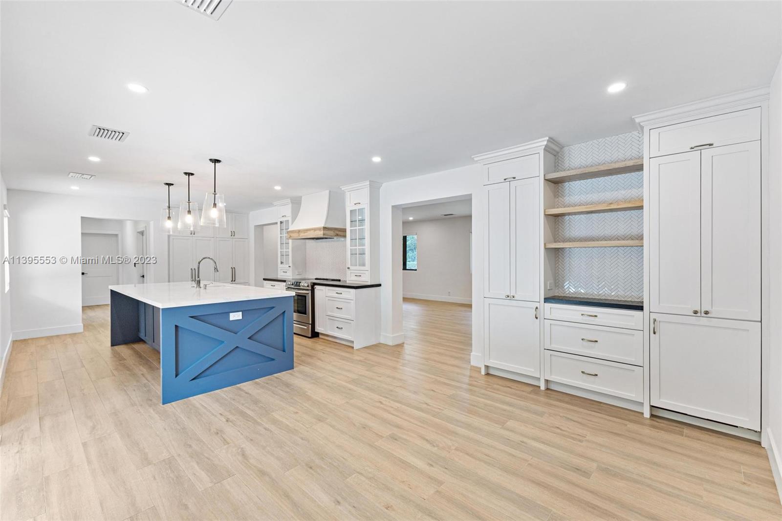 1460 Campamento Ave # 1460