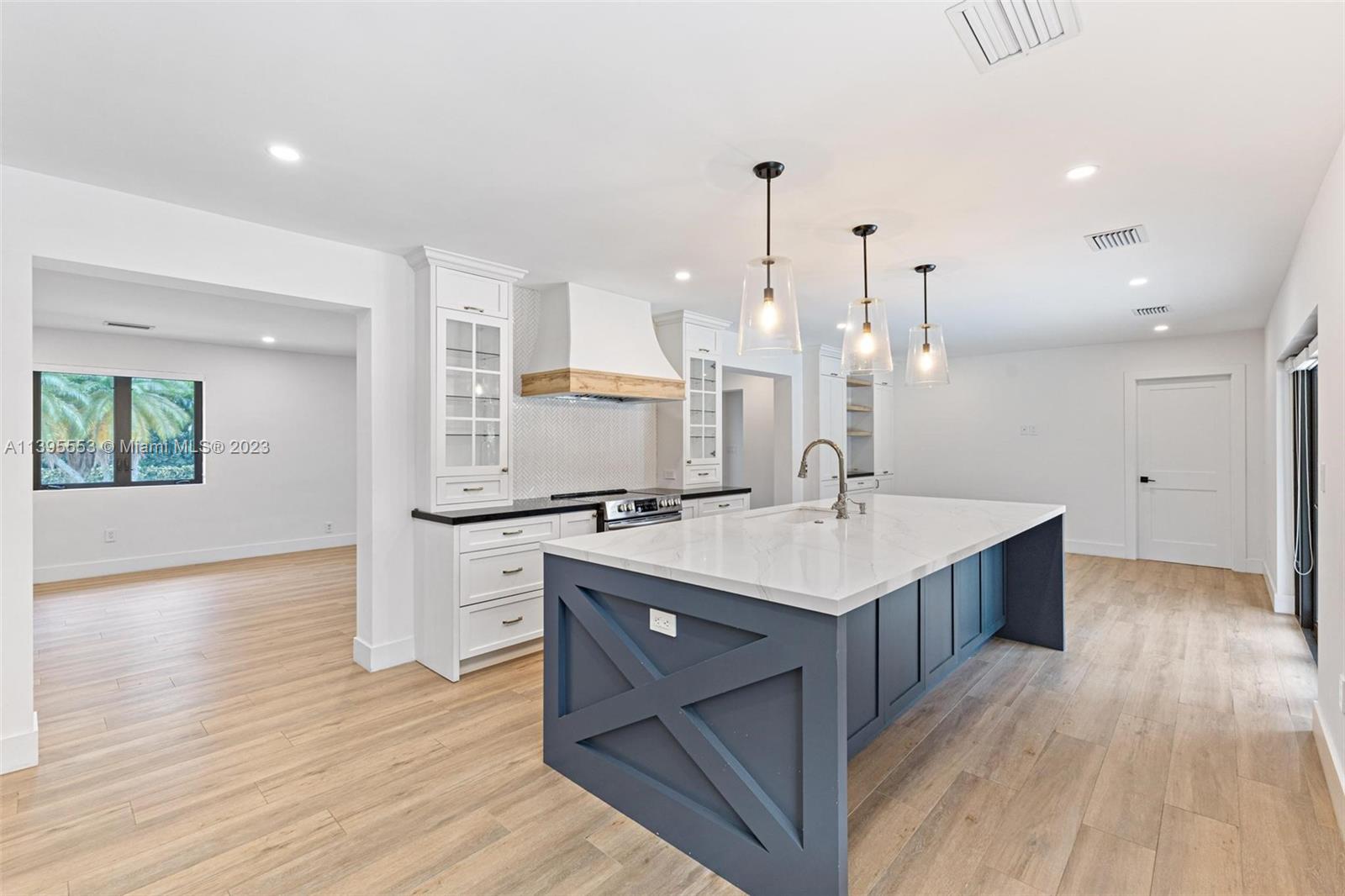 1460 Campamento Ave # 1460