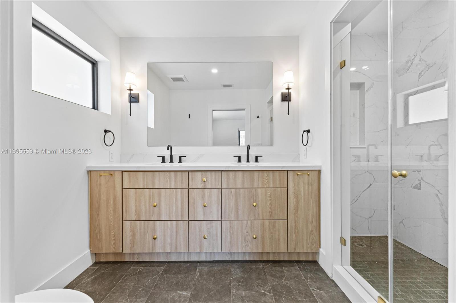 1460 Campamento Ave # 1460