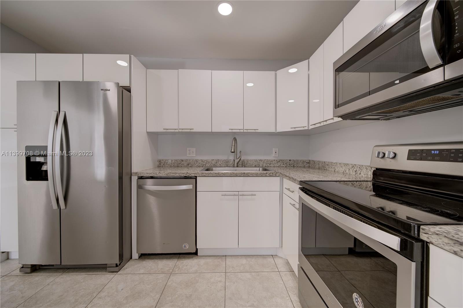 9004 SW 137th St # 5A