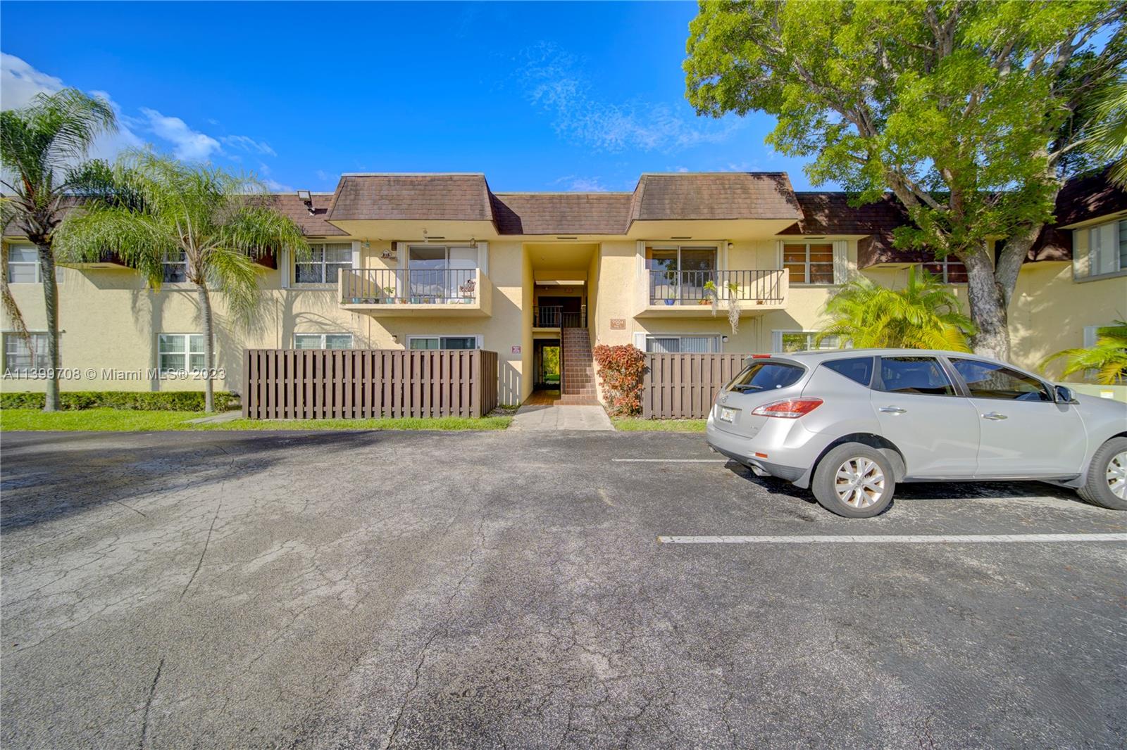 9004 SW 137th St # 5A