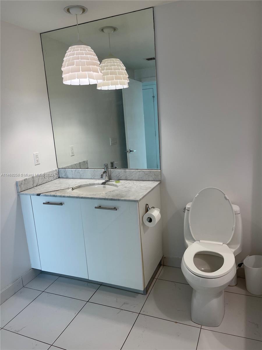 500 Brickell Ave # 3203