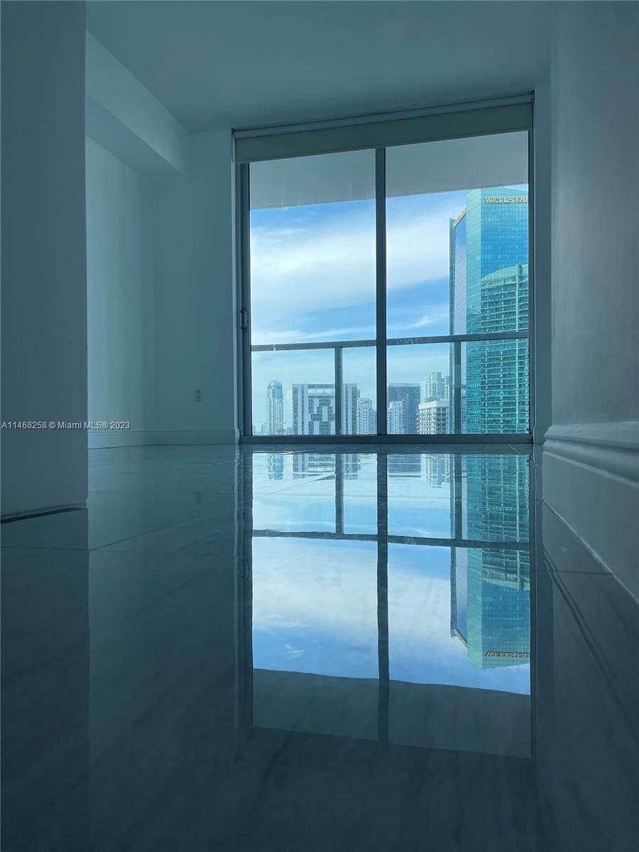 500 Brickell Ave # 3203