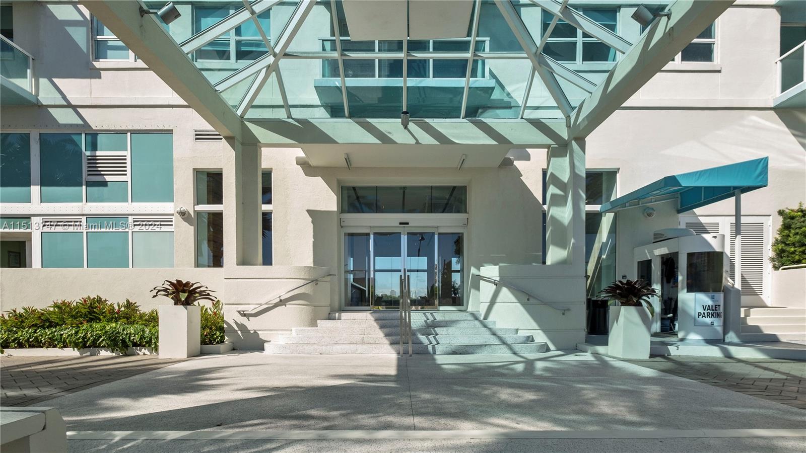650 West Ave # 304