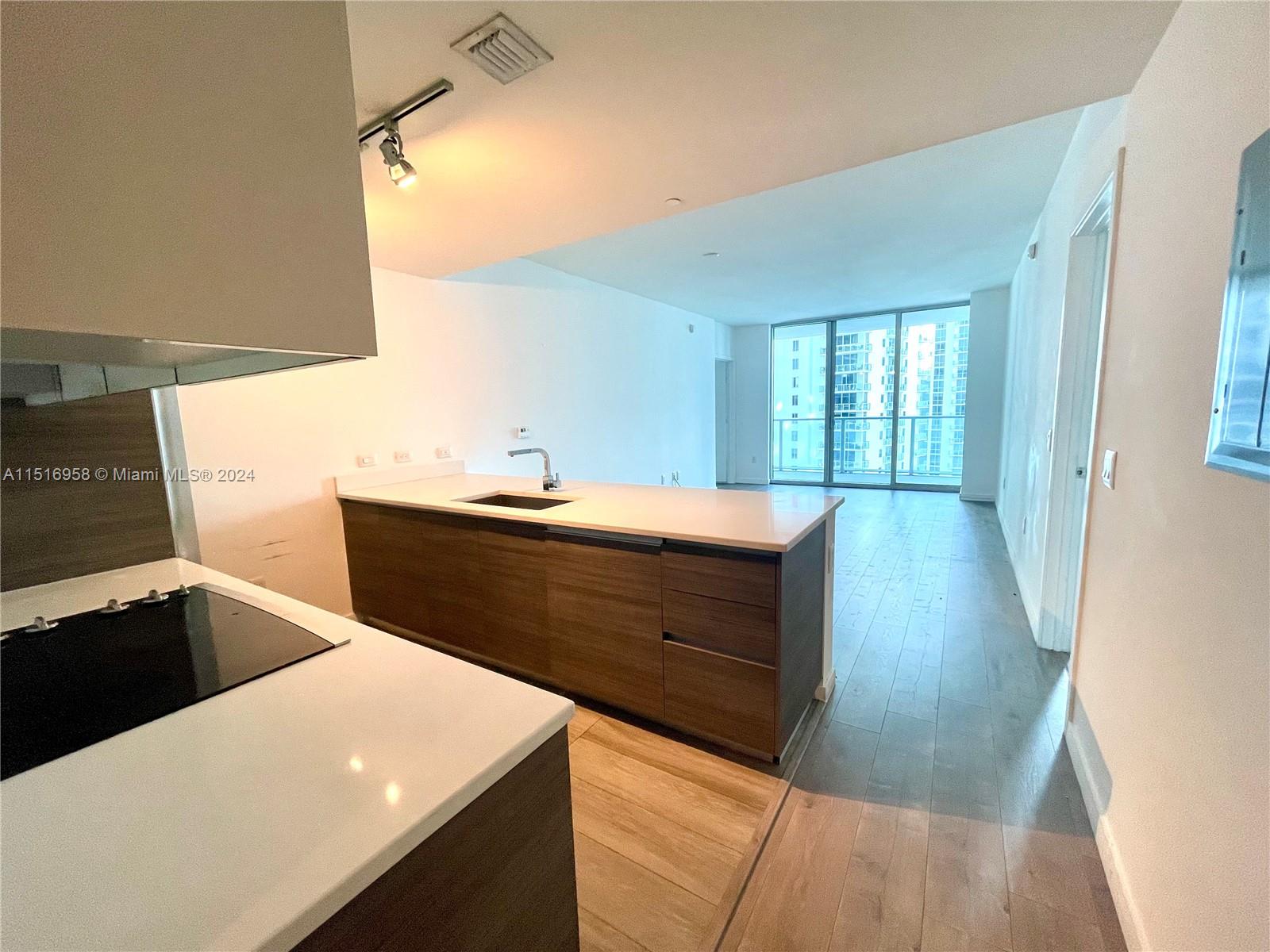 1100 S Miami Ave Unit: 2111