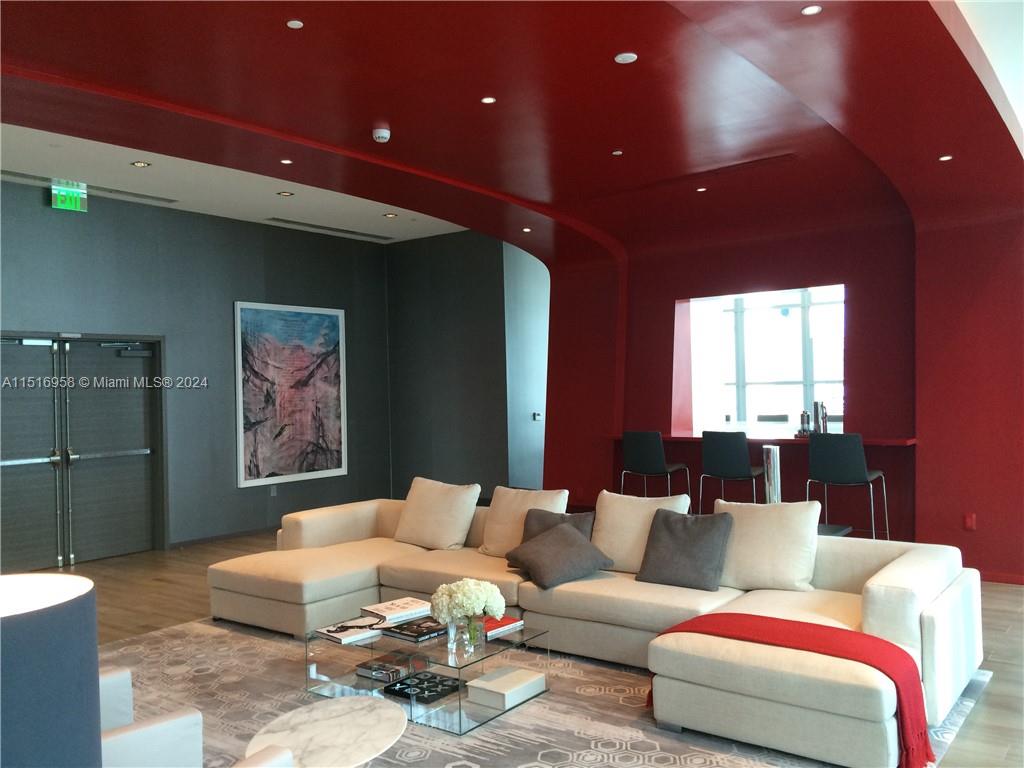 1100 S Miami Ave Unit: 2111