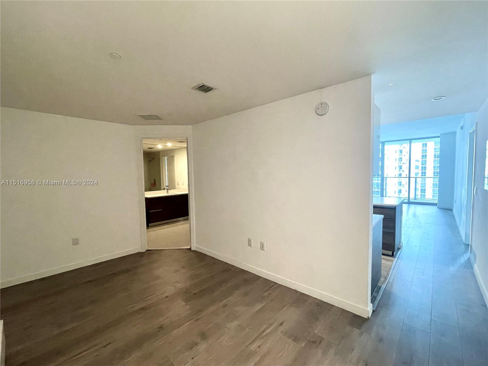 1100 S Miami Ave Unit: 2111