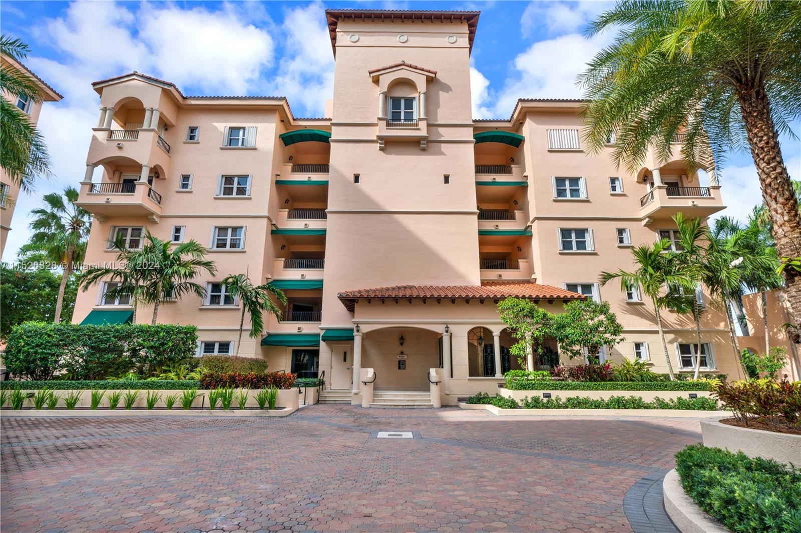 13631 Deering Bay Dr # 217