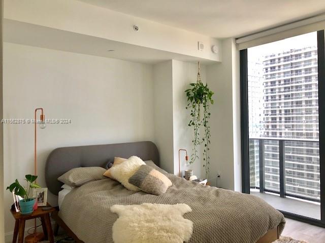 55 SW 9th St # 3002