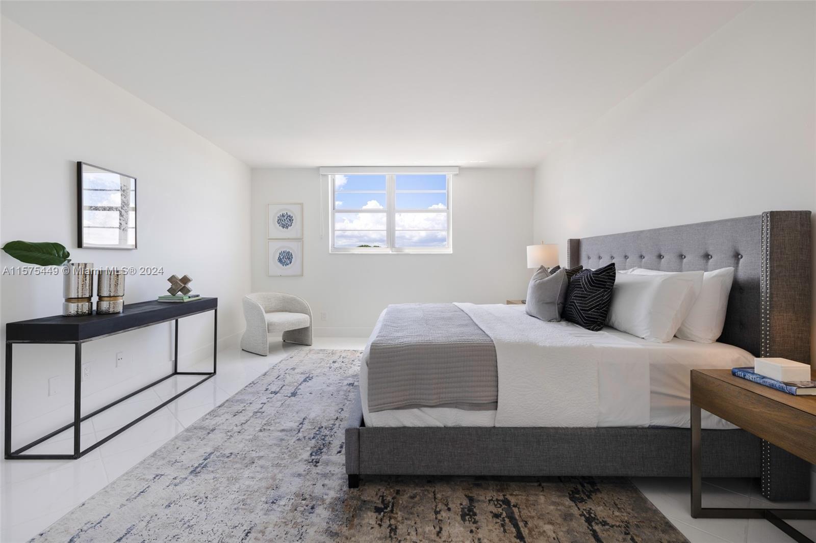 90 Edgewater Dr # 715