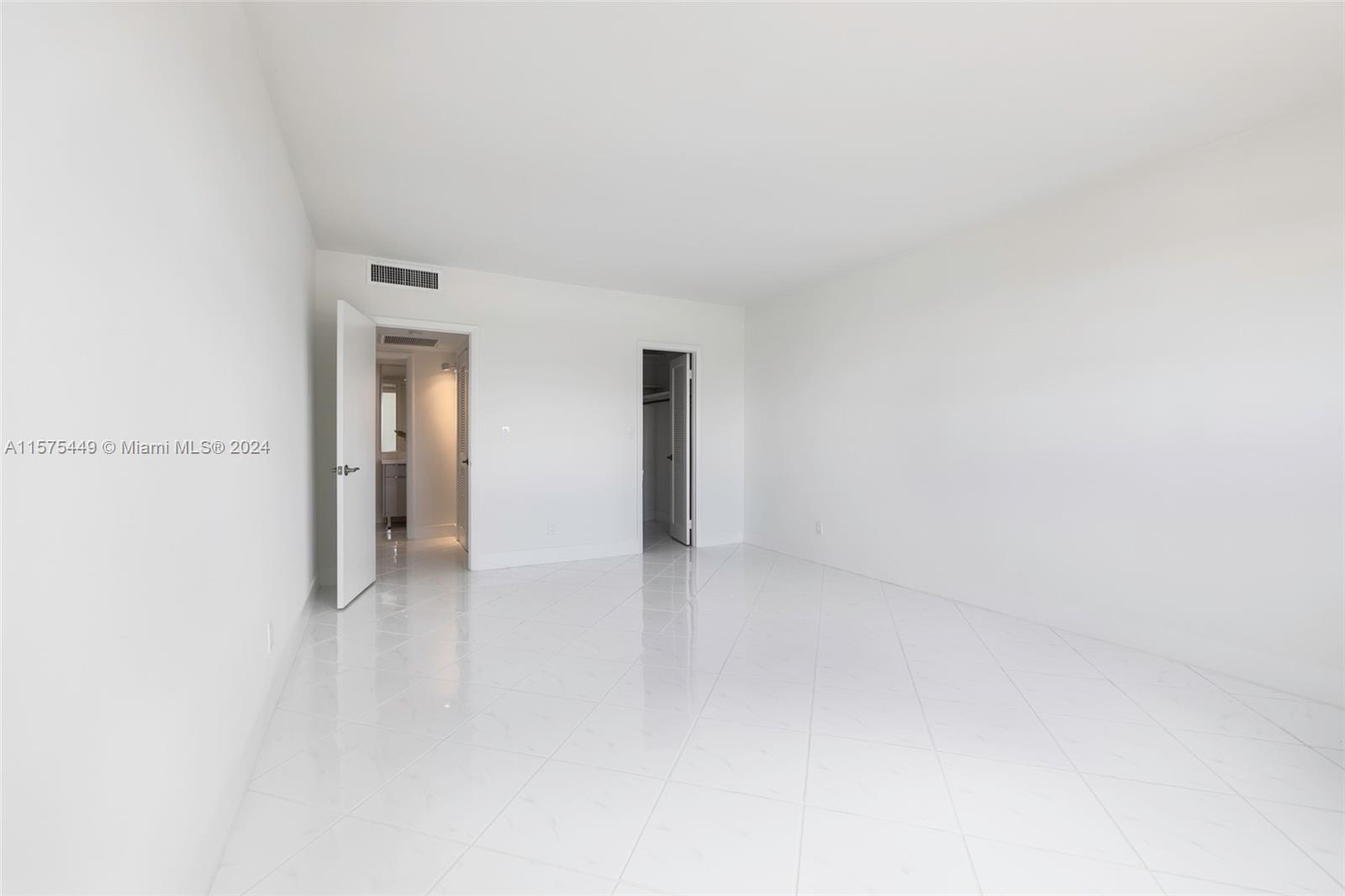 90 Edgewater Dr # 715